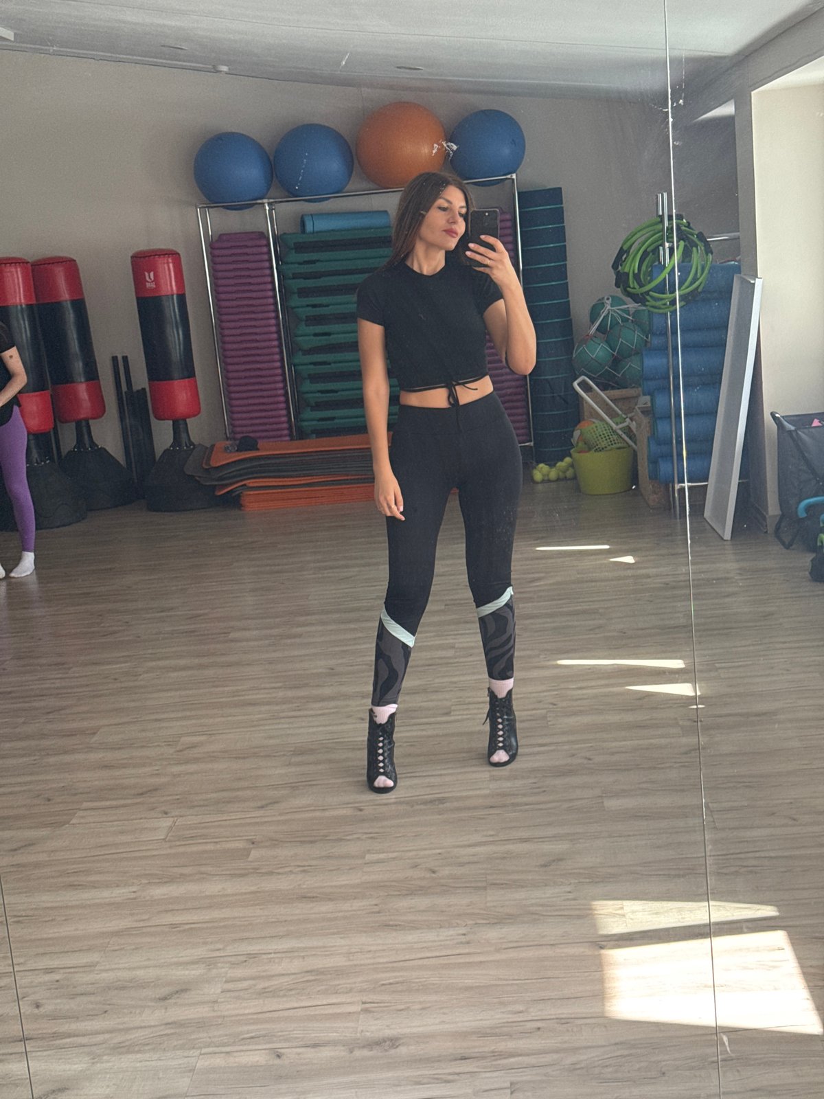 Woman takes gym selfie in Chaikovsky fitness center