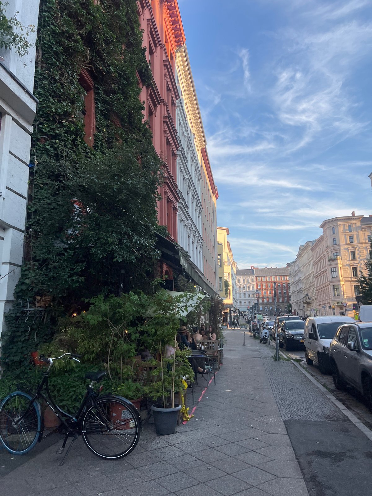 Prenzlauer Berg street life on a warm July afternoon