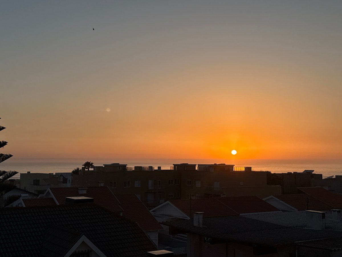 Evening moments captured in Vila Nova de Gaia