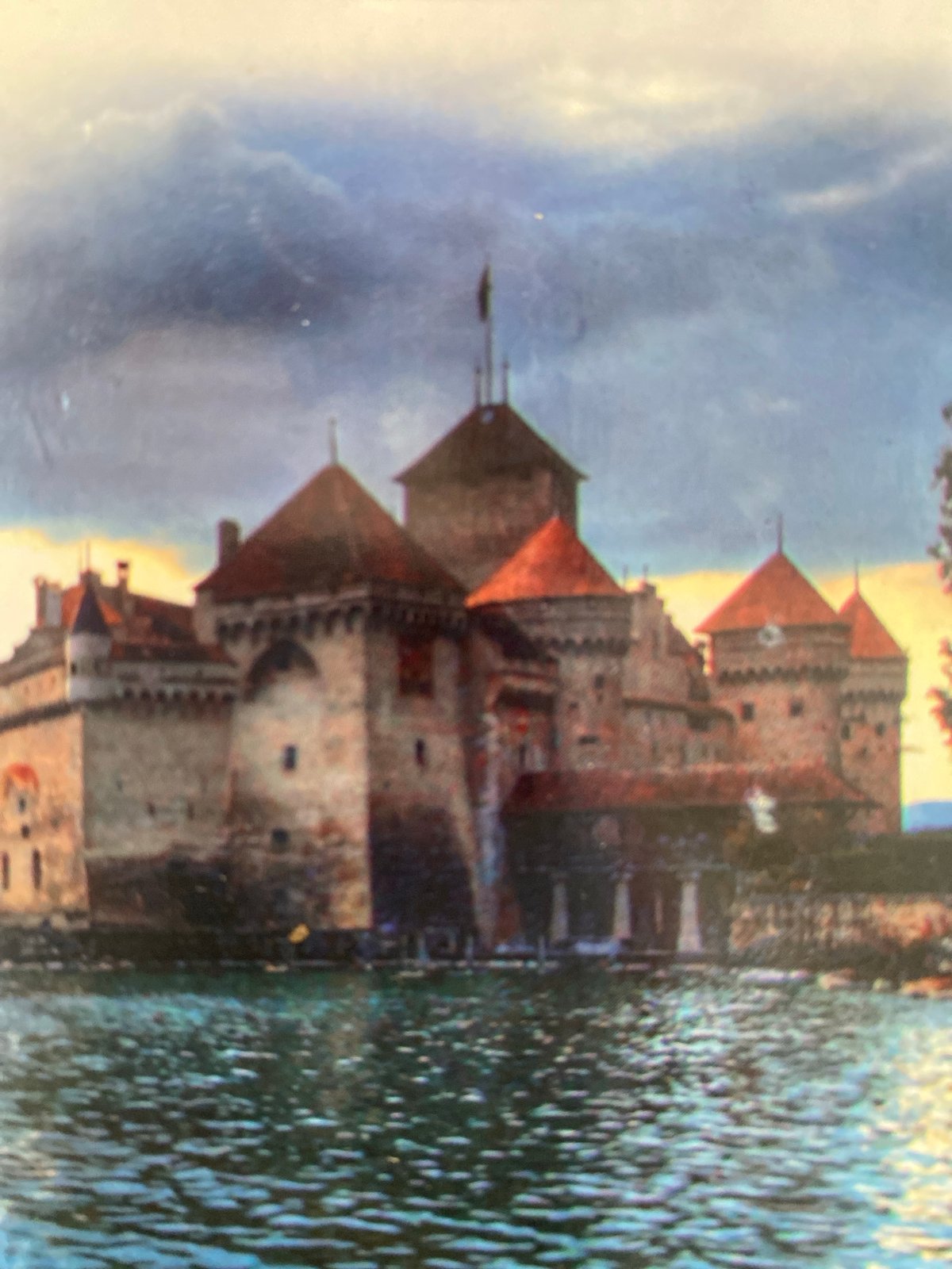 Historic castles and châteaux along European waterways