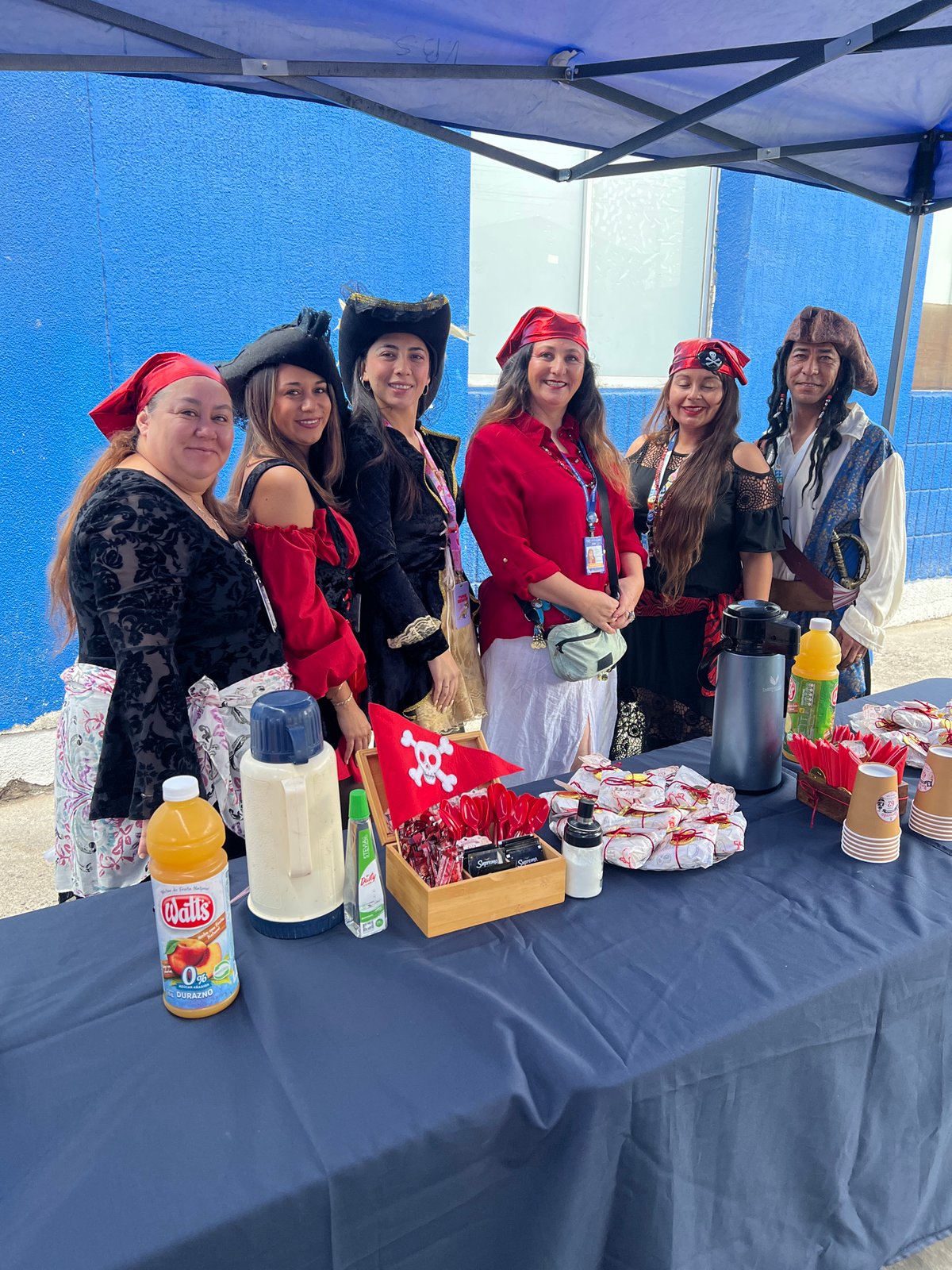 Costume party featuring pirates and wizards held in Arica