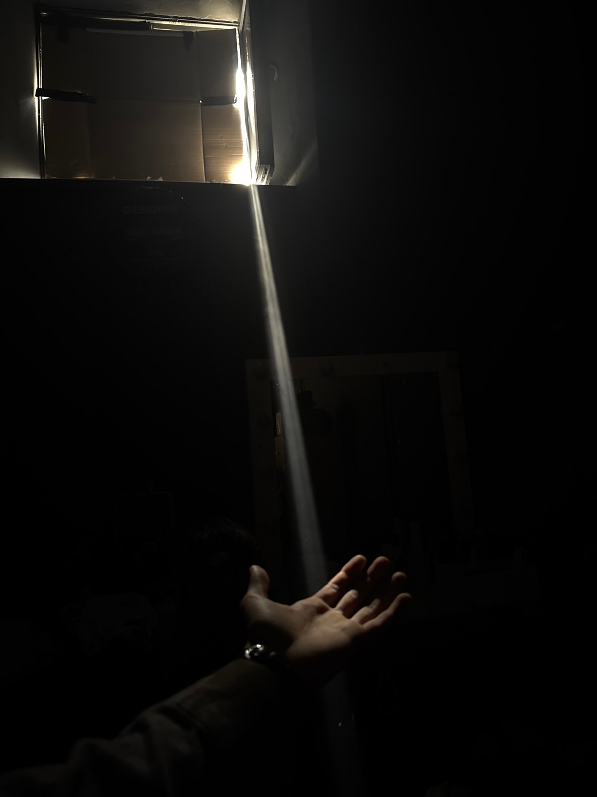 Indoor lighting experiments documented in Moscow apartment space