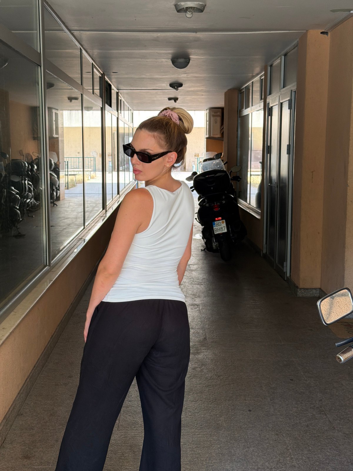 Budva afternoon: street scenes, a mall stop, and a baby tortoise