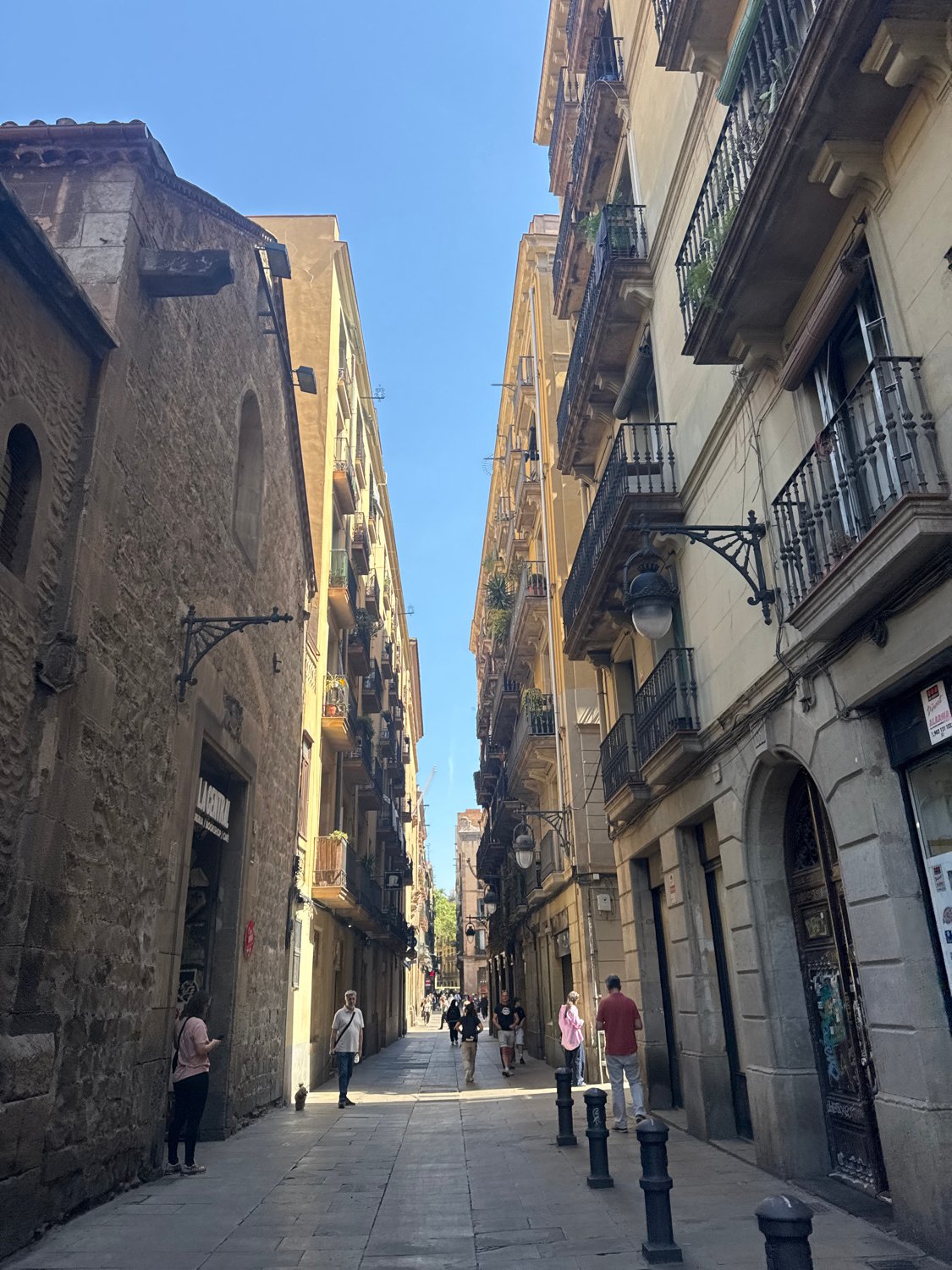 Barcelona street scenes documented during morning hours