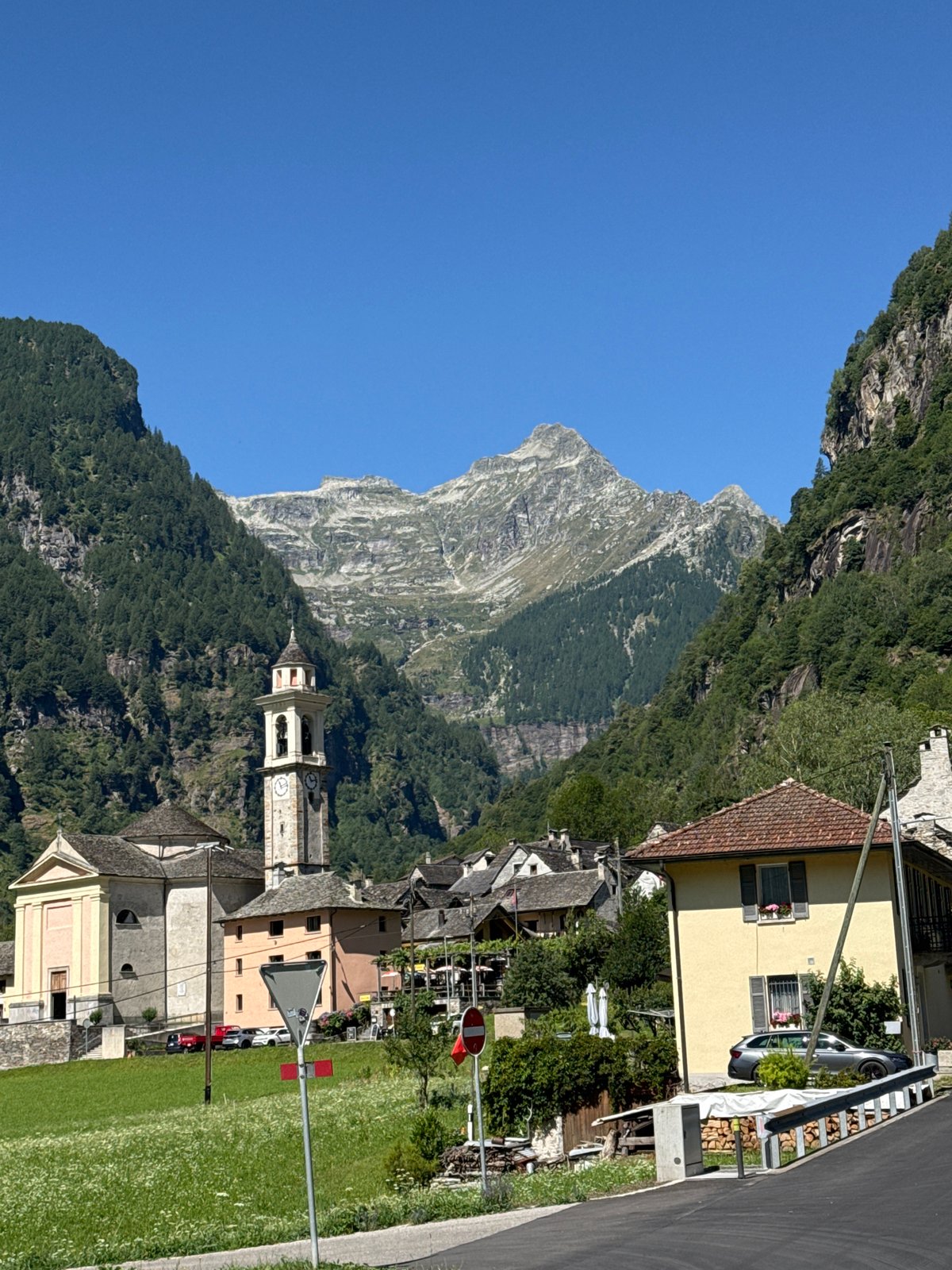 Quiet morning in a Swiss Alpine village square