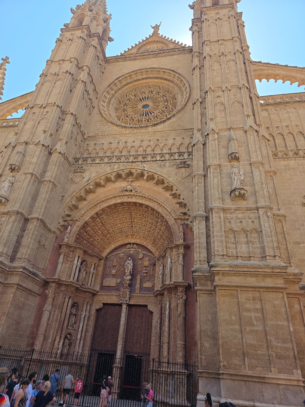 Palma de Mallorca: cathedral, harbor, and old-city streets