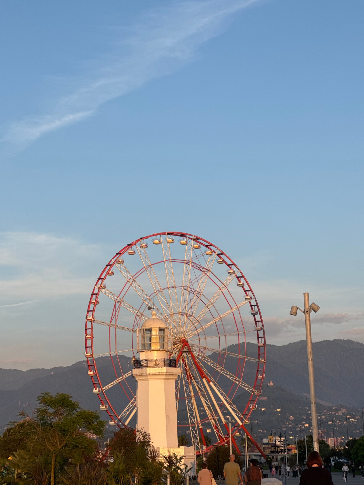Tourist captures lighthouse and fairground scenes in Dunedin