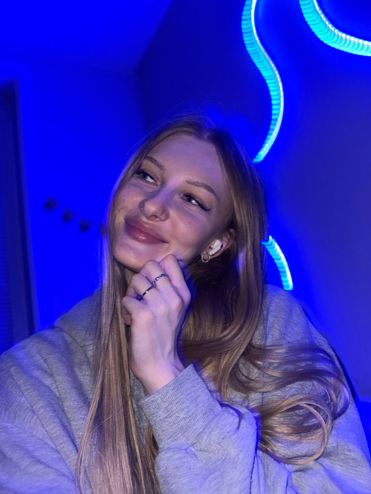 Quick selfie session in Perm, experimenting with angles and light