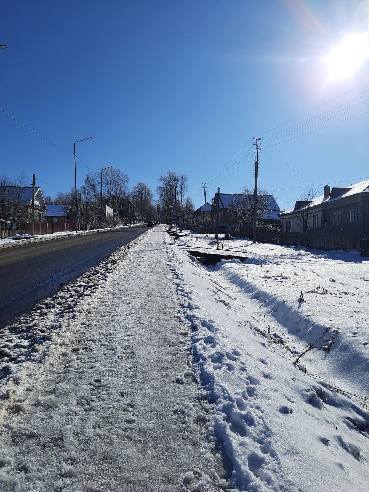 Winter scenes documented in Russian village of Krasnogorskoye