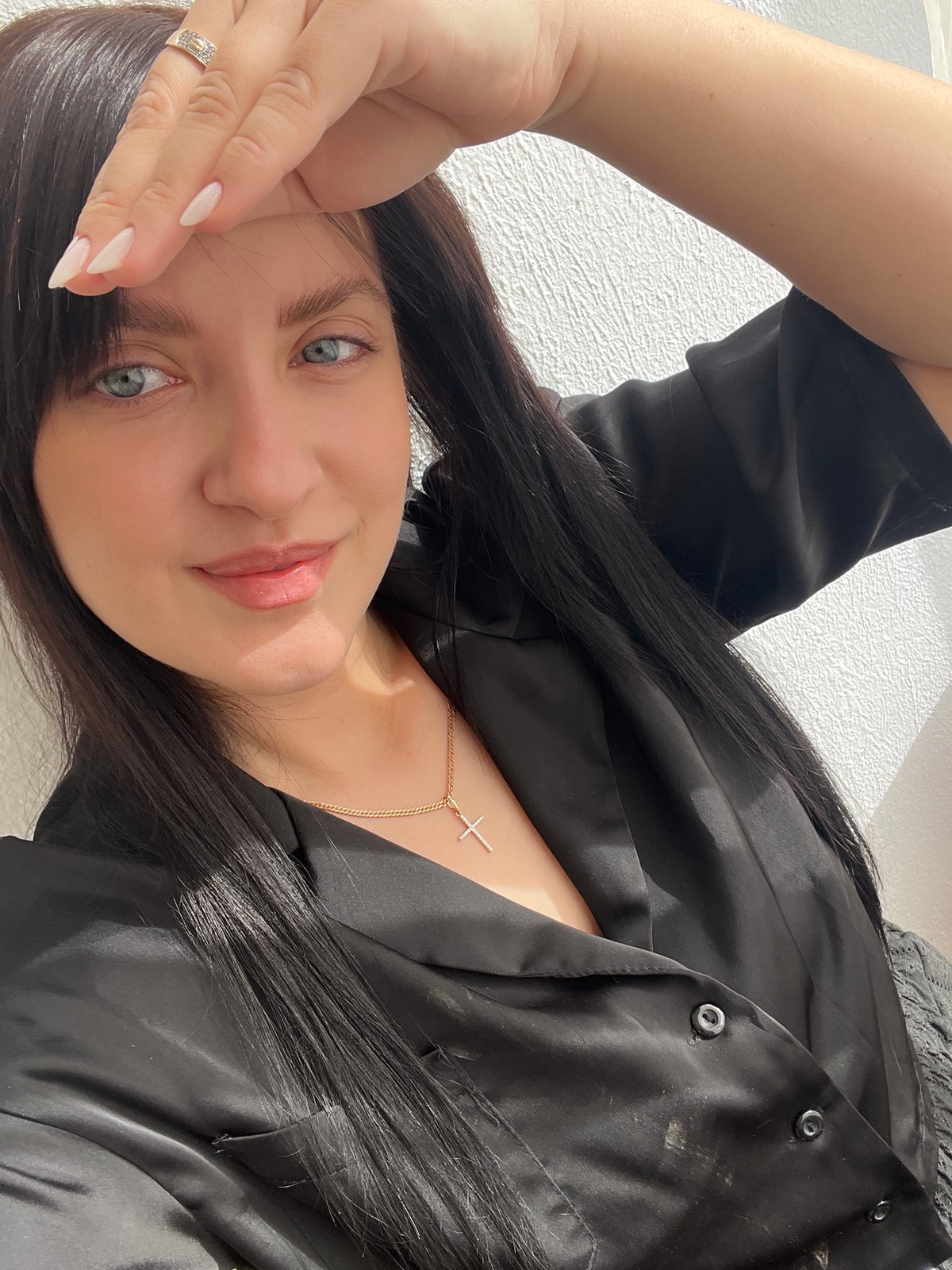 Morning portrait session documented in Марковский, Russia