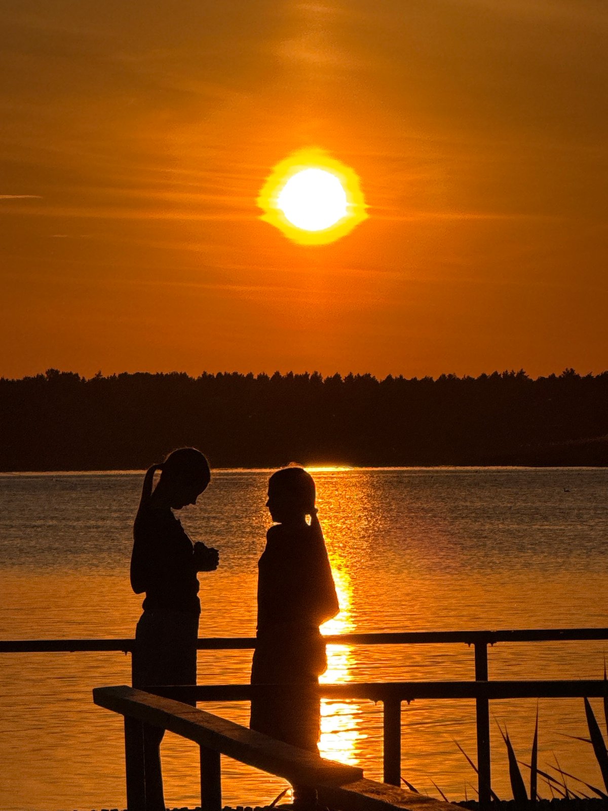 Sunset documented across Tallinn-Harkujärve region, Estonia