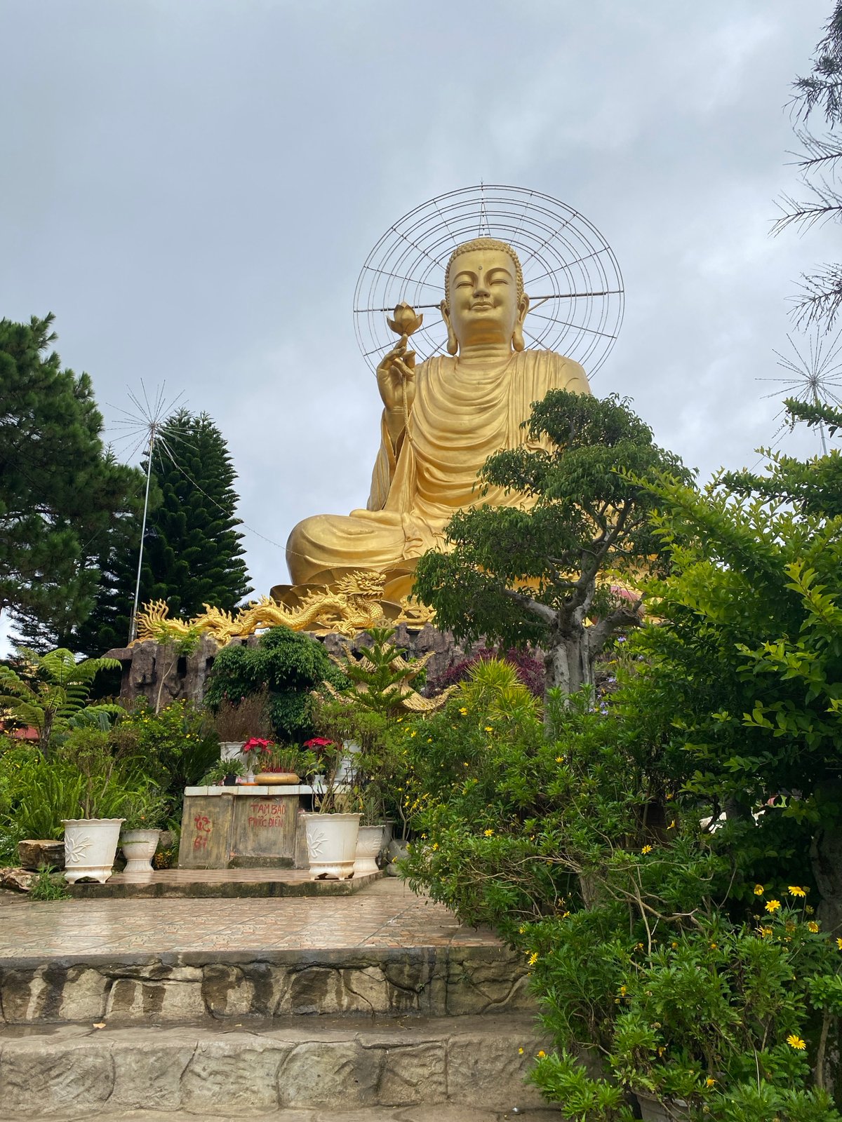Buddhist statue grounds at Lâm Viên, Đà Lạt, after rain