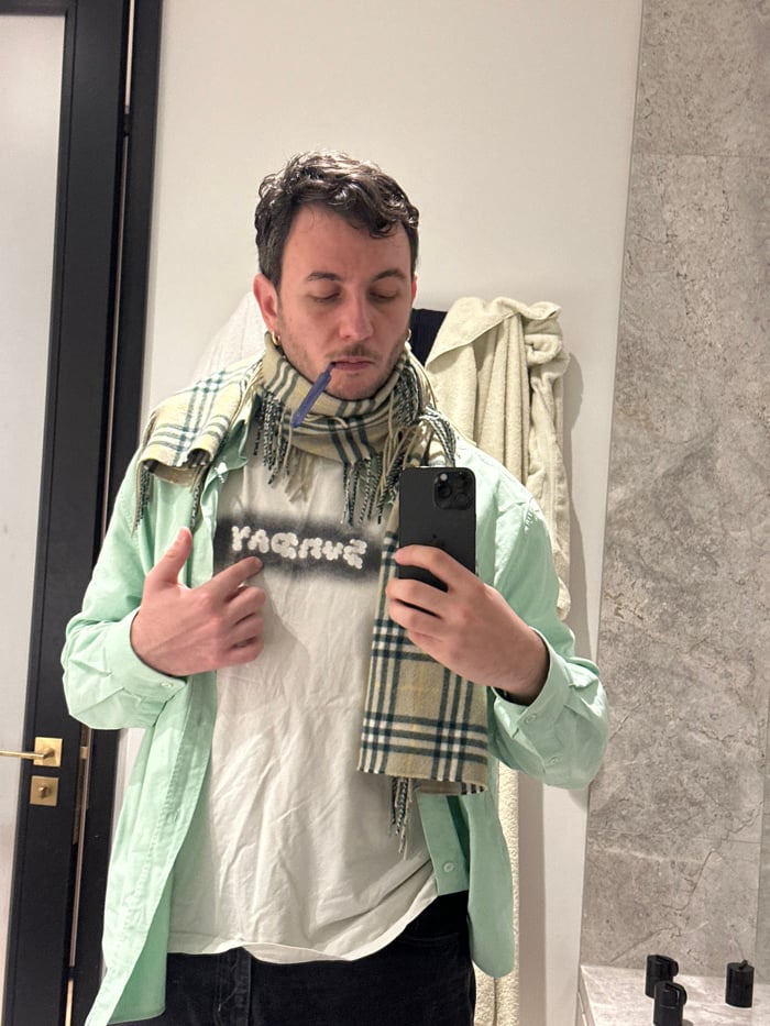 London resident documents casual evening with wine and selfies