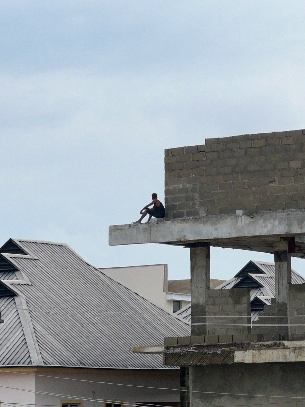 Construction work continues at Igboefon building site amid safety concerns