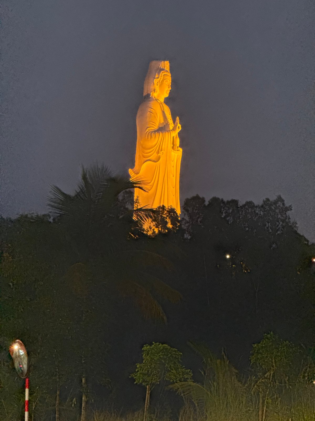 Nighttime views of illuminated Lady Buddha statue in Đà Nẵng