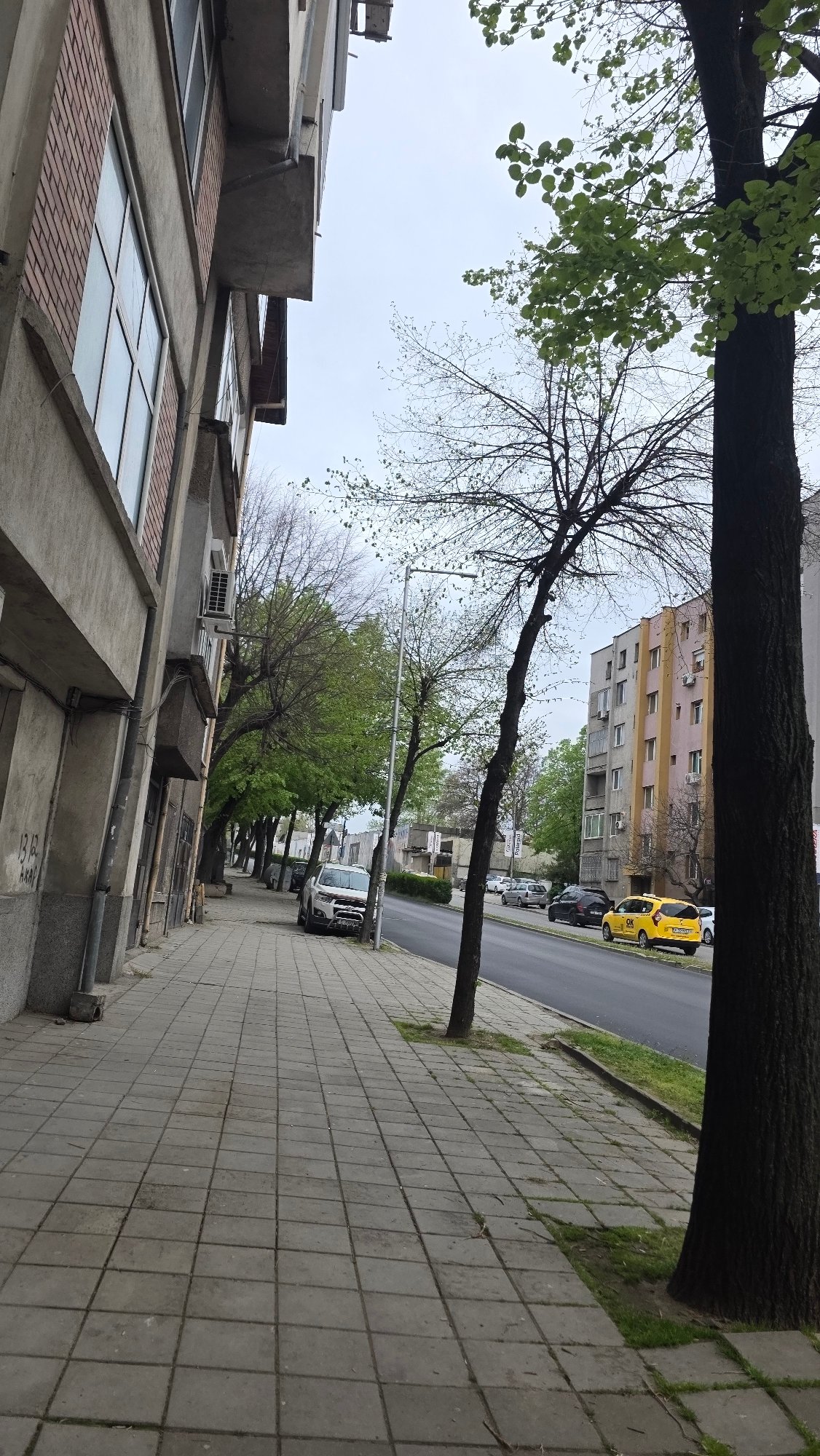 Witness documents afternoon walk through residential Blagoevgrad streets