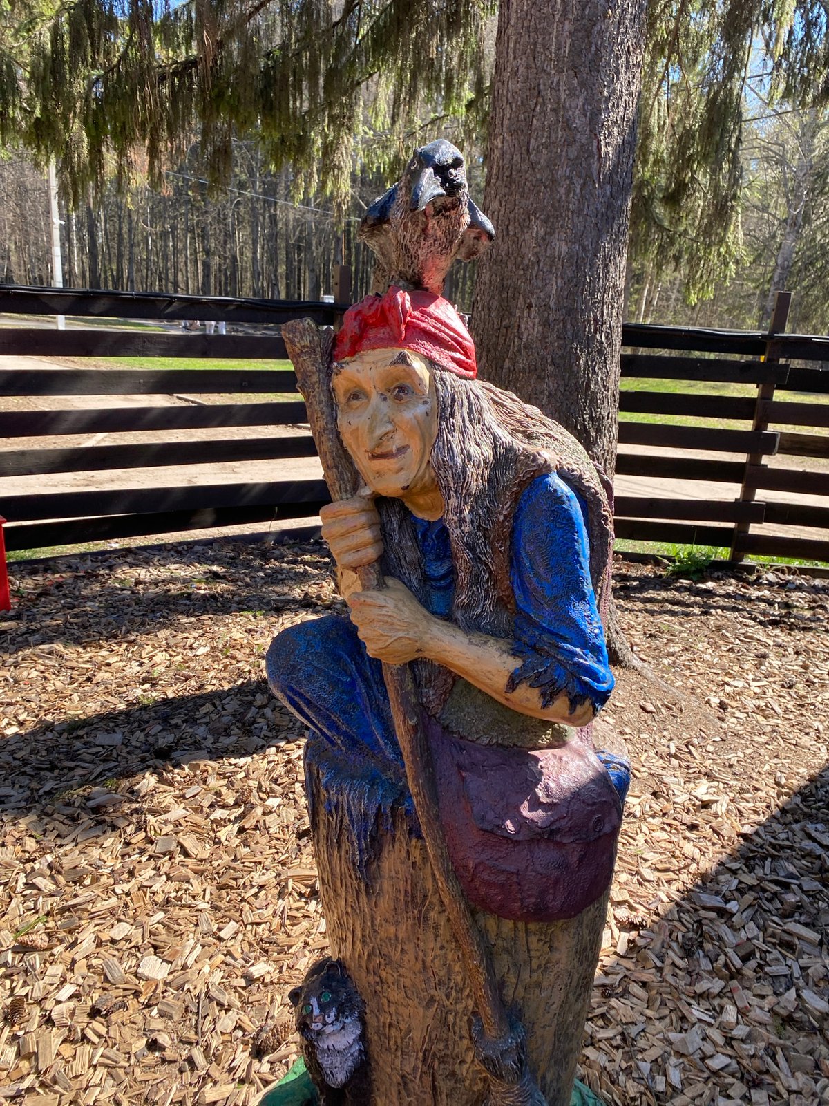 Folk art, selfies, and breakfast documented in Izhevsk