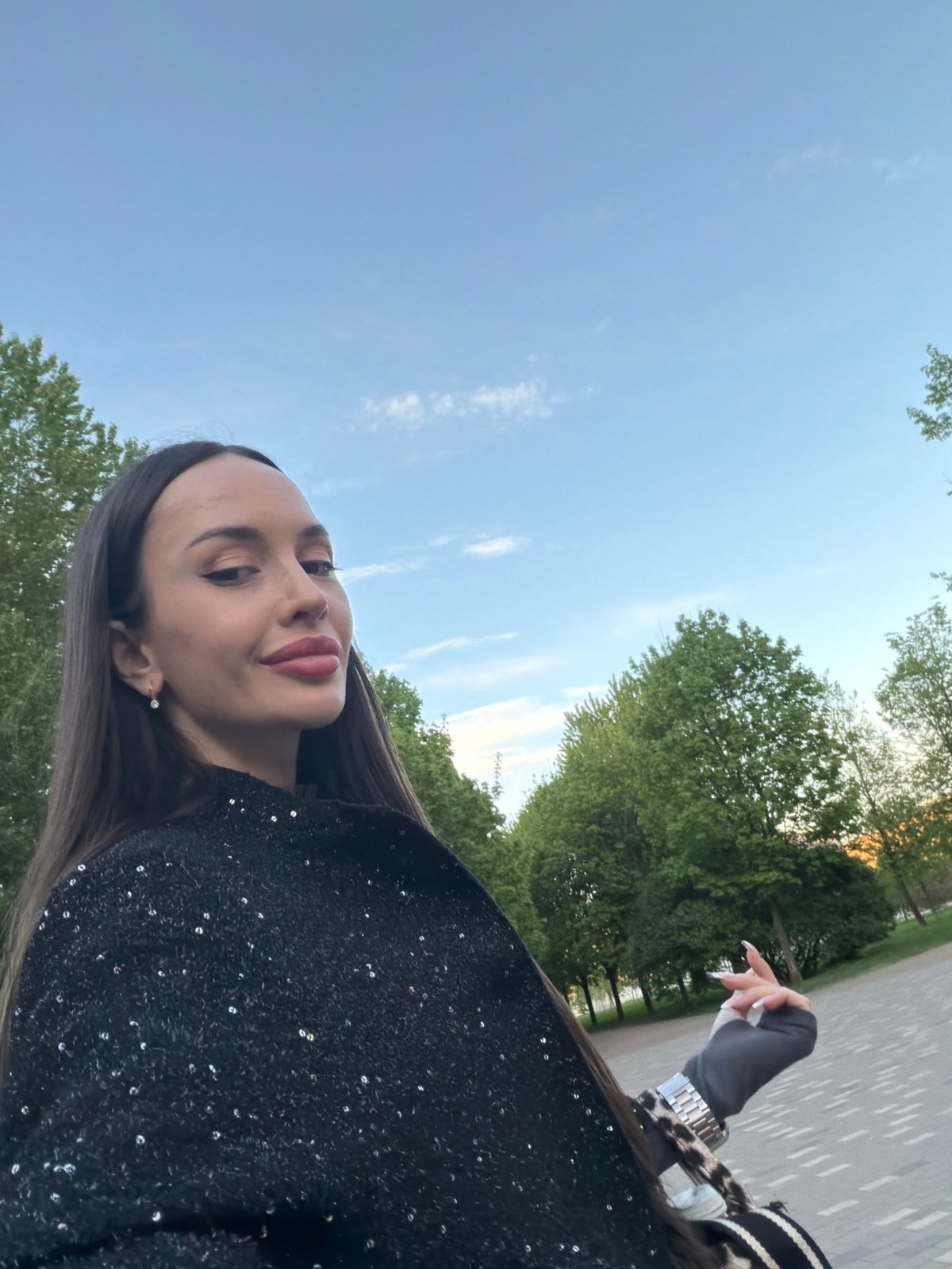 Woman's evening bus journey documented through Saint Petersburg streets