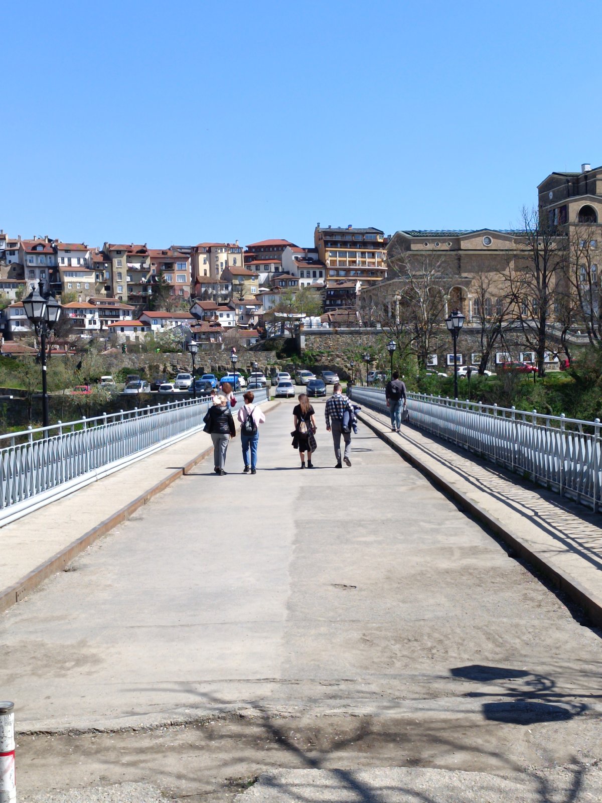 Morning scenes documented across historic Veliko Tarnovo, Bulgaria