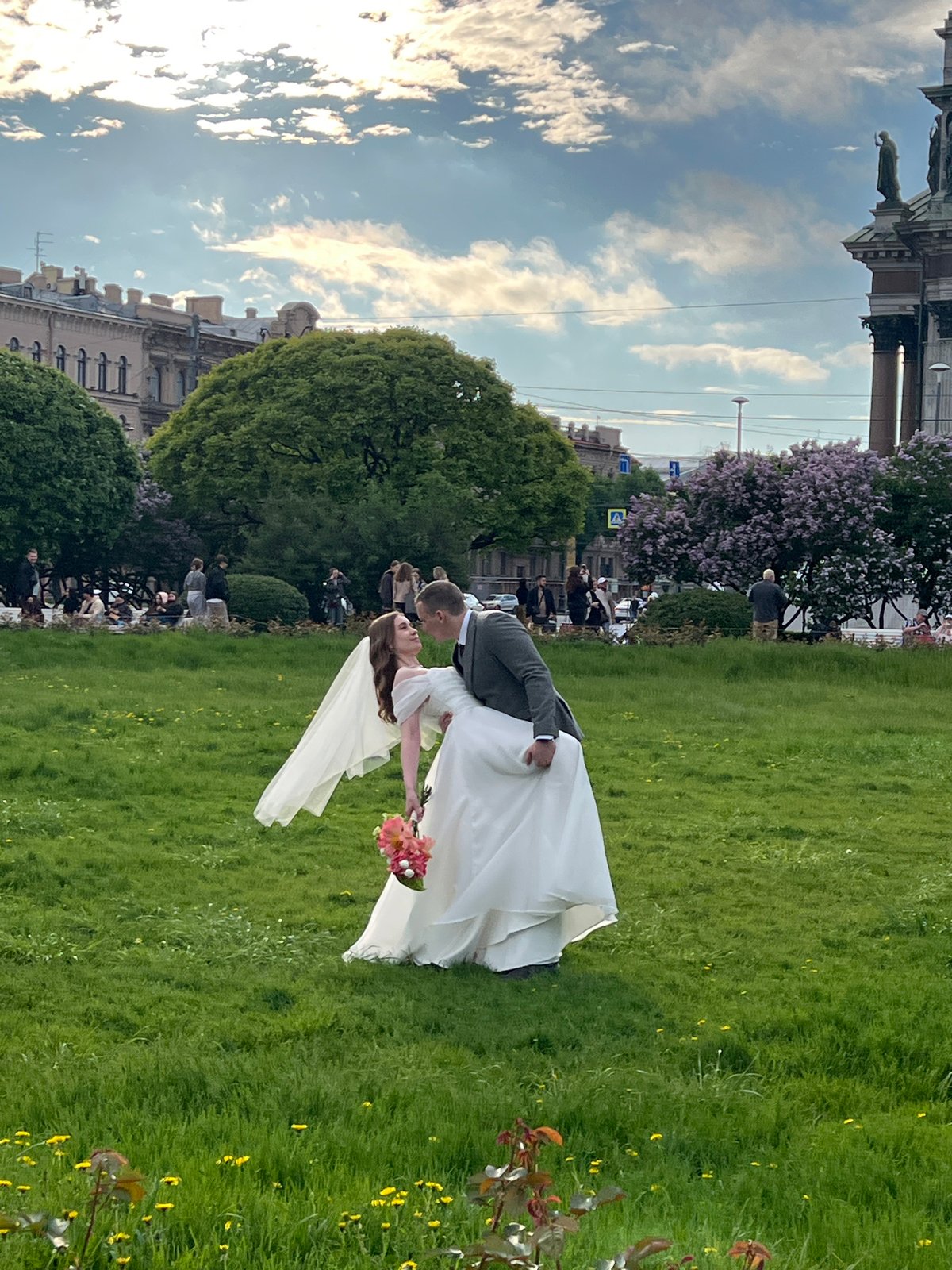 Outdoor wedding ceremony captured in Russia