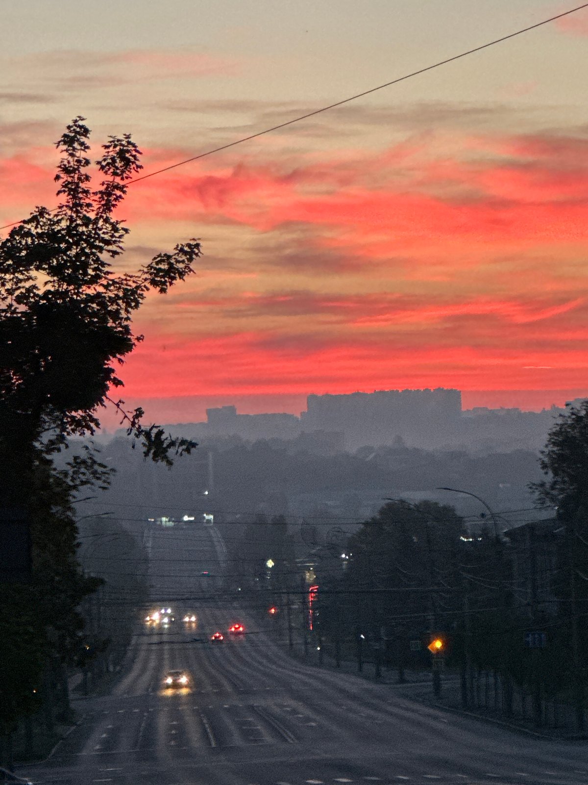 Dramatic sunset captured across Chișinău streets in 15 memories