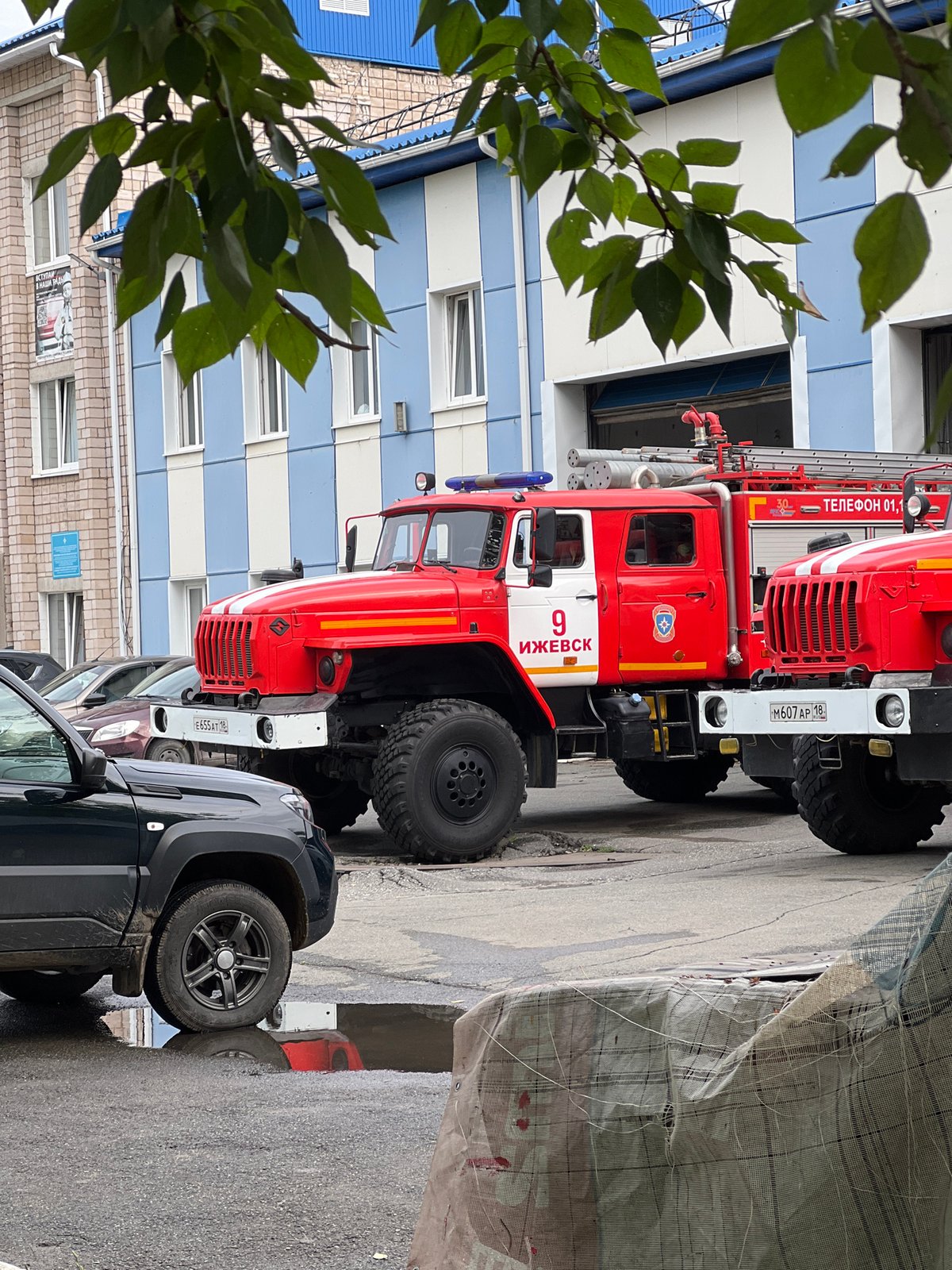 Fire station, a Chery dealership, and street driving in Izhevsk