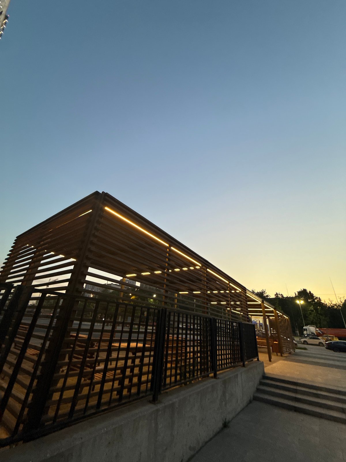 Evening documentation of modern Moscow architecture and streetscapes