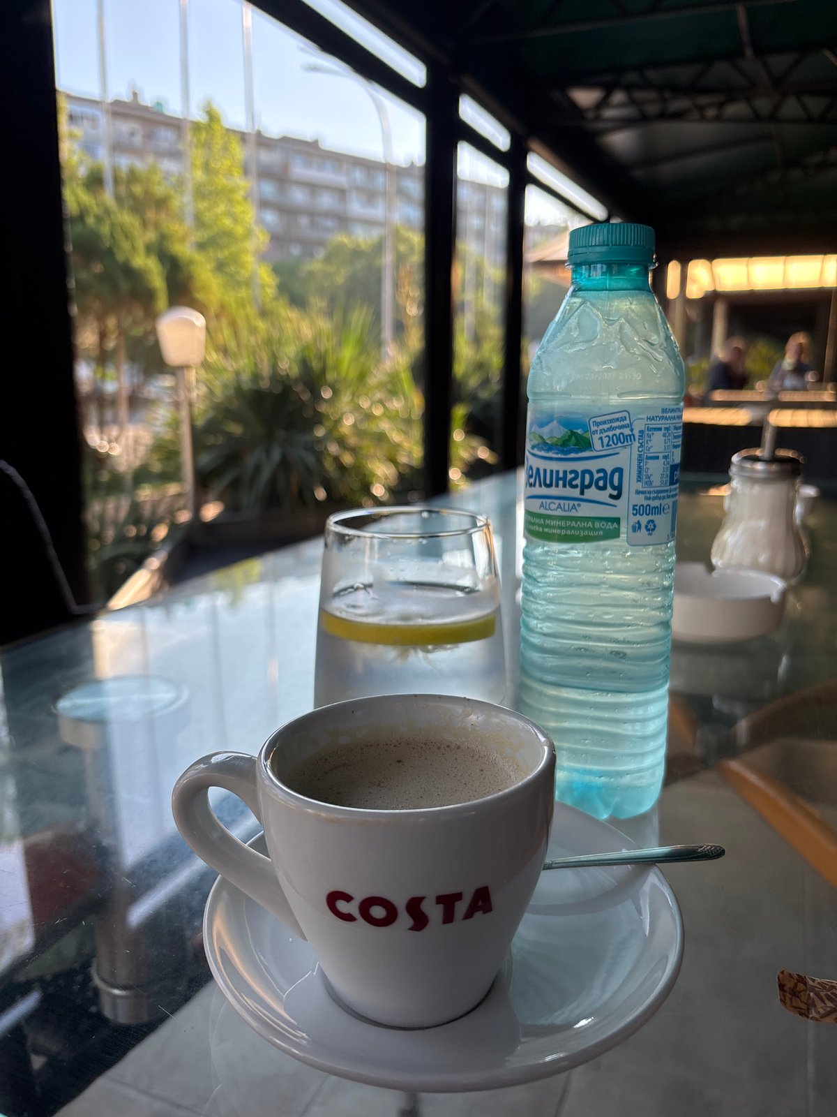 Morning coffee and street scenes captured in Dimitrovgrad