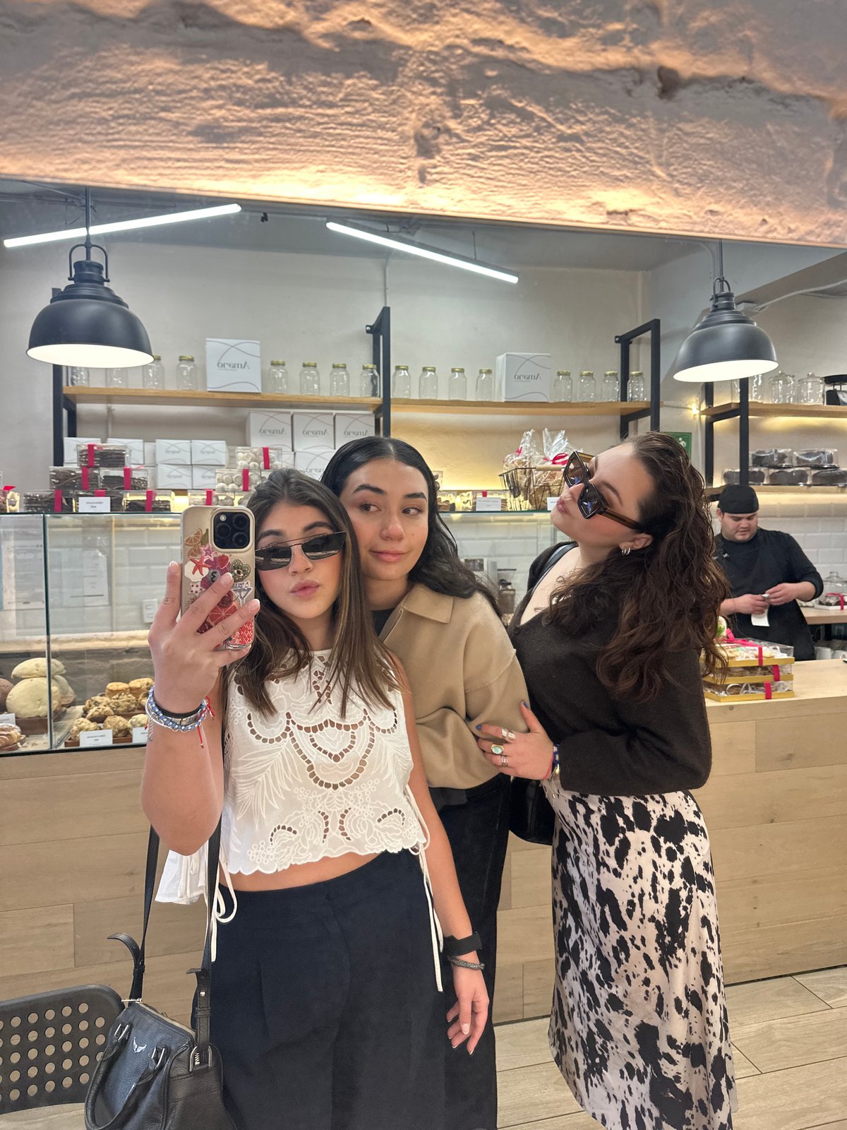 Women visit Mexico City bakeries for food and selfies