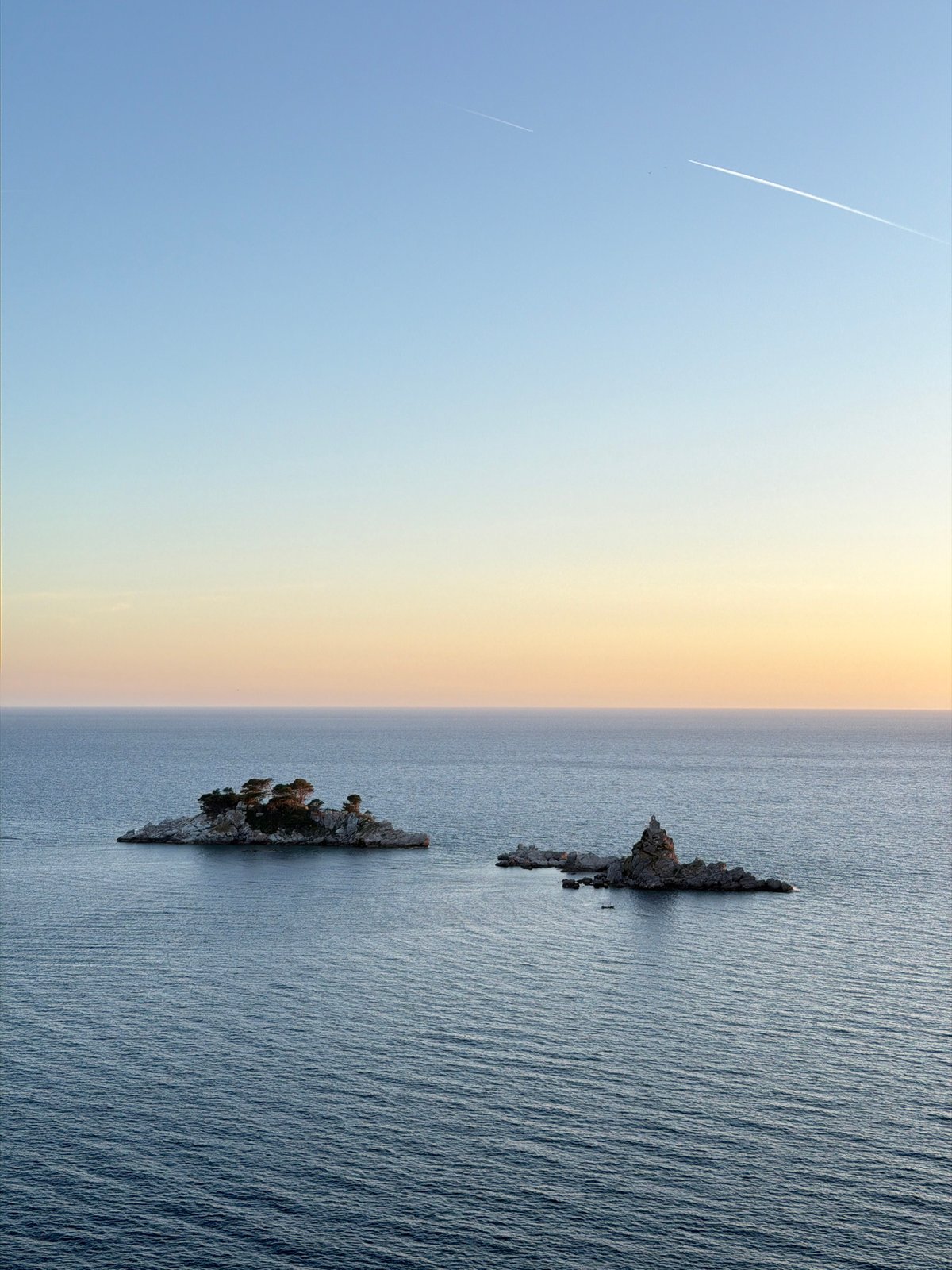 Sunset coastal scenes captured in Petrovac na Moru, Montenegro
