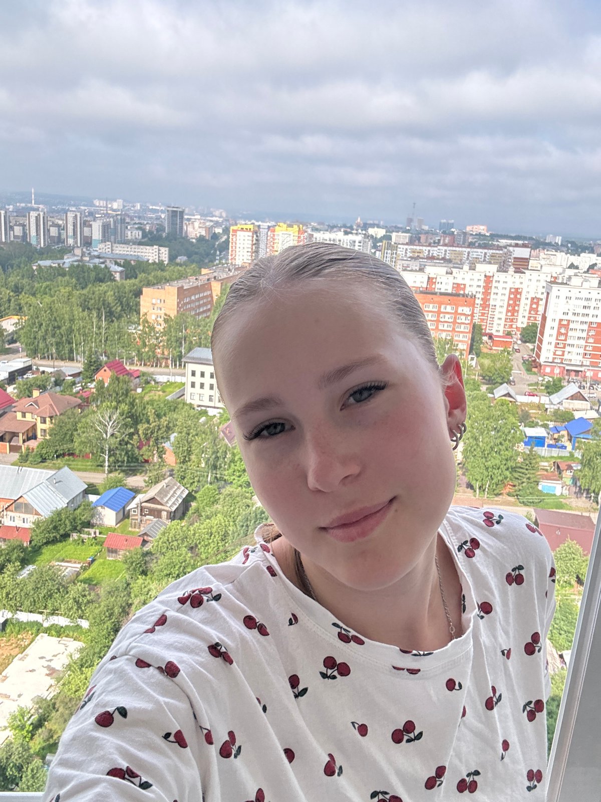 Young woman documents early morning moments in Izhevsk, Russia