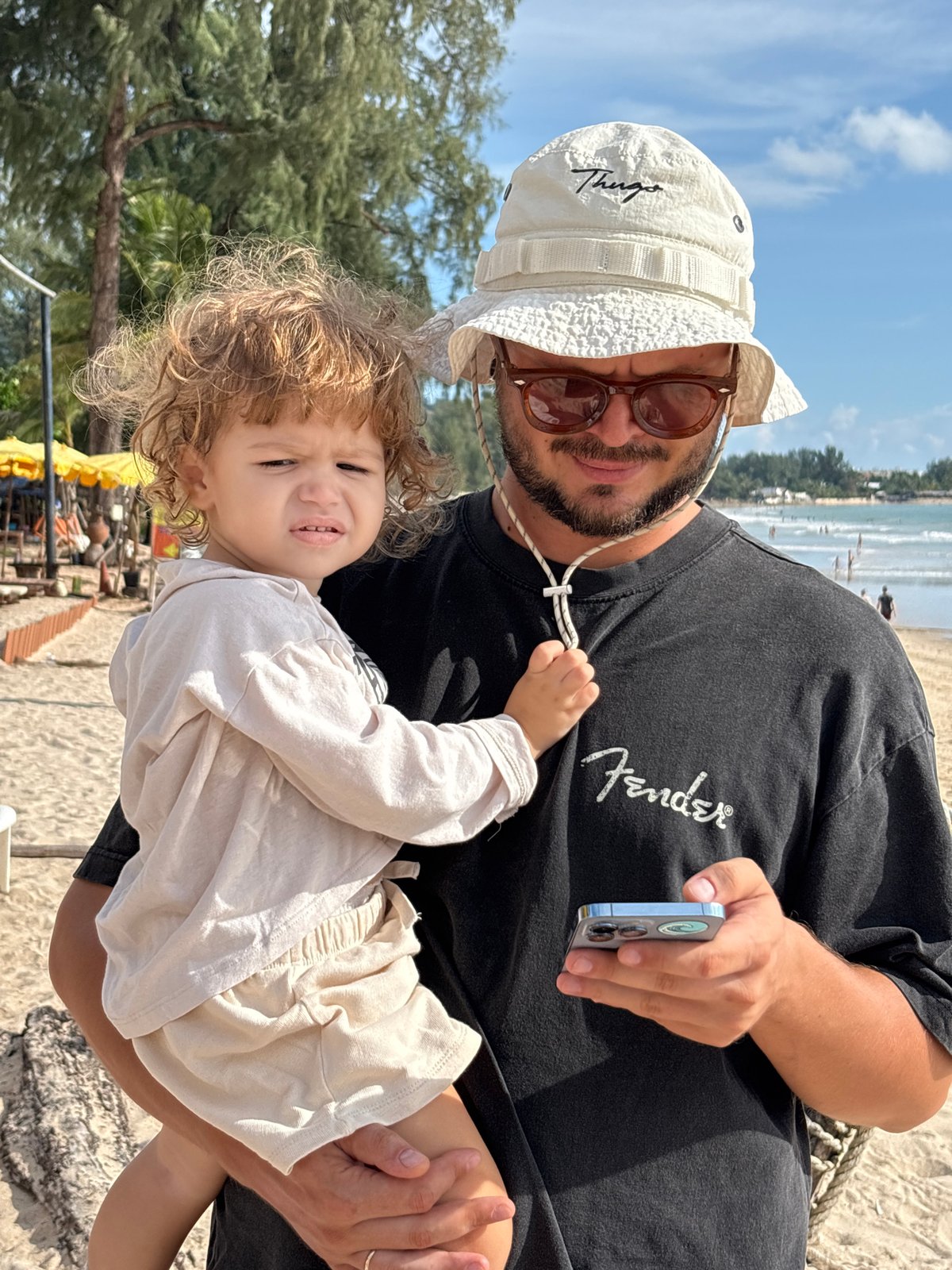 Beach day activities at Choeng Thale with families and horses