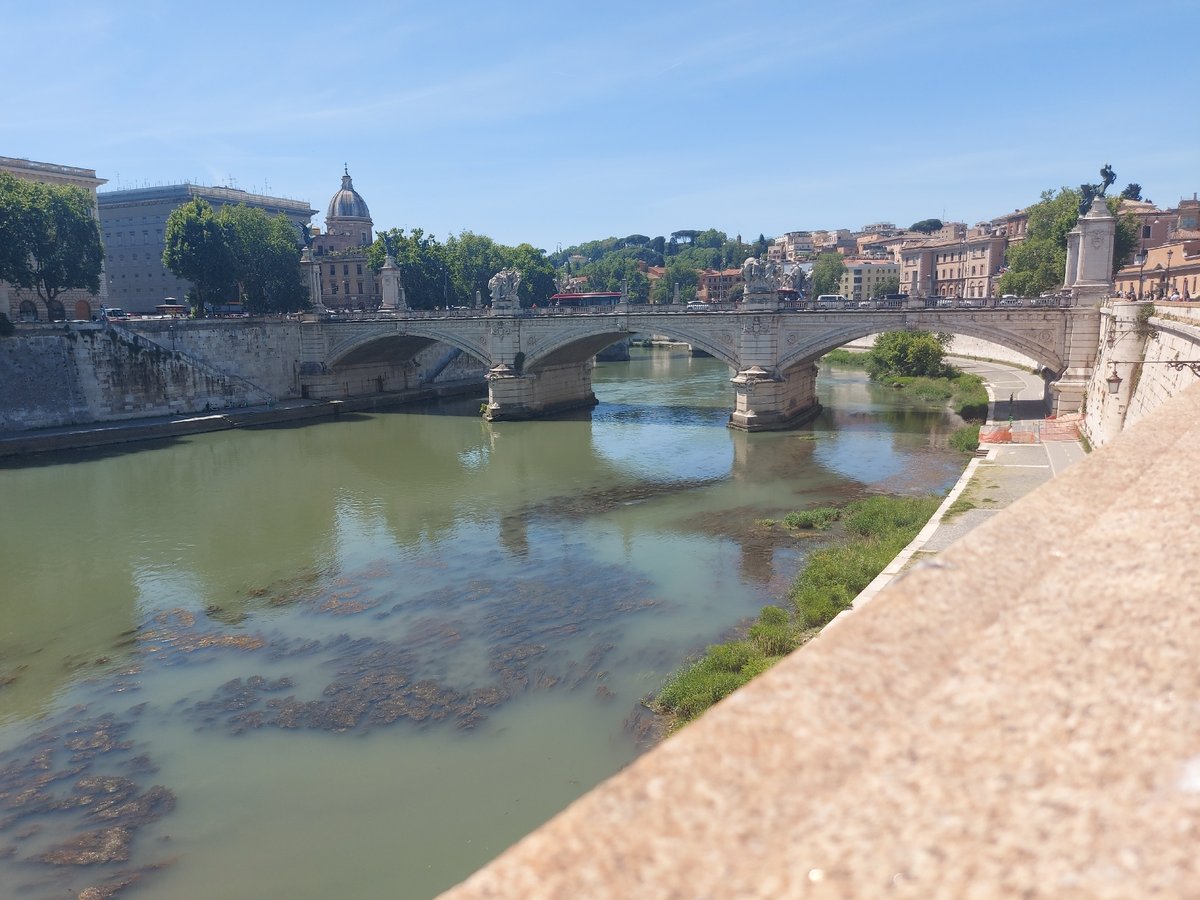 Morning scenes documented around Rome's Castel Sant'Angelo district