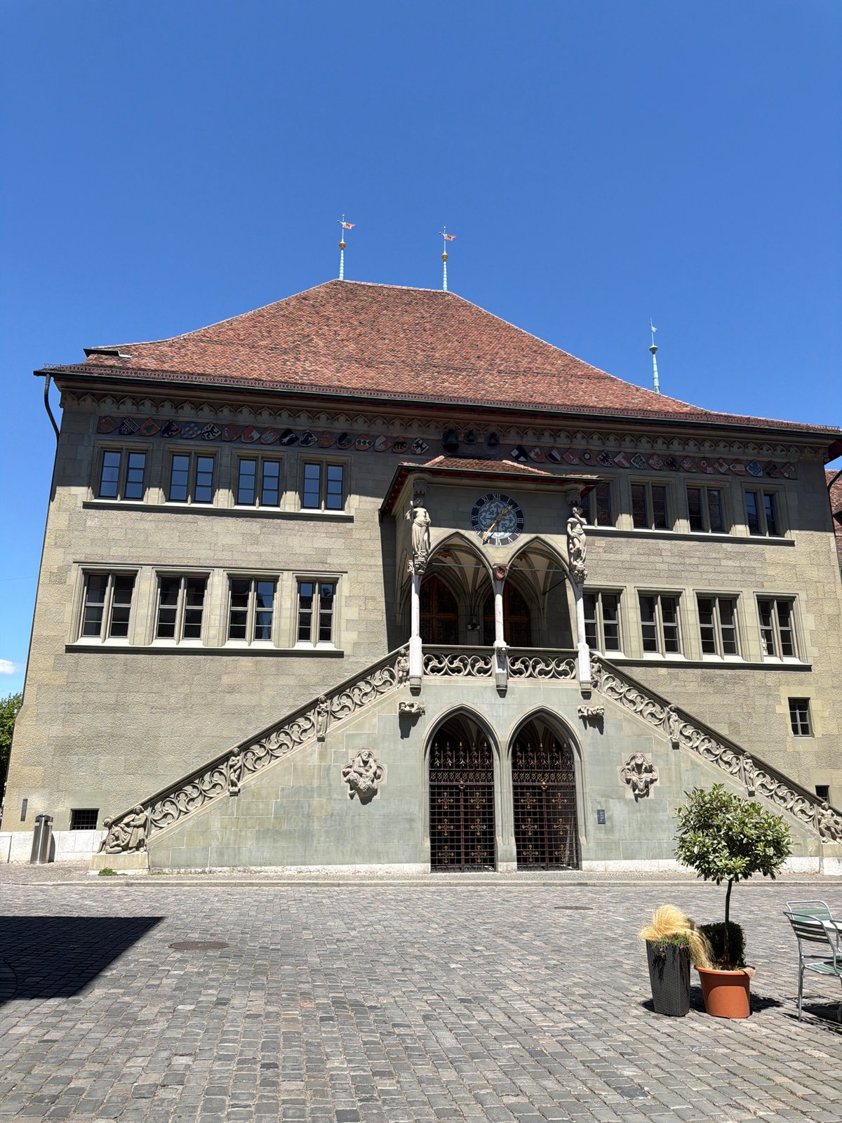Morning tour through Bern's medieval Old Town landmarks and streets