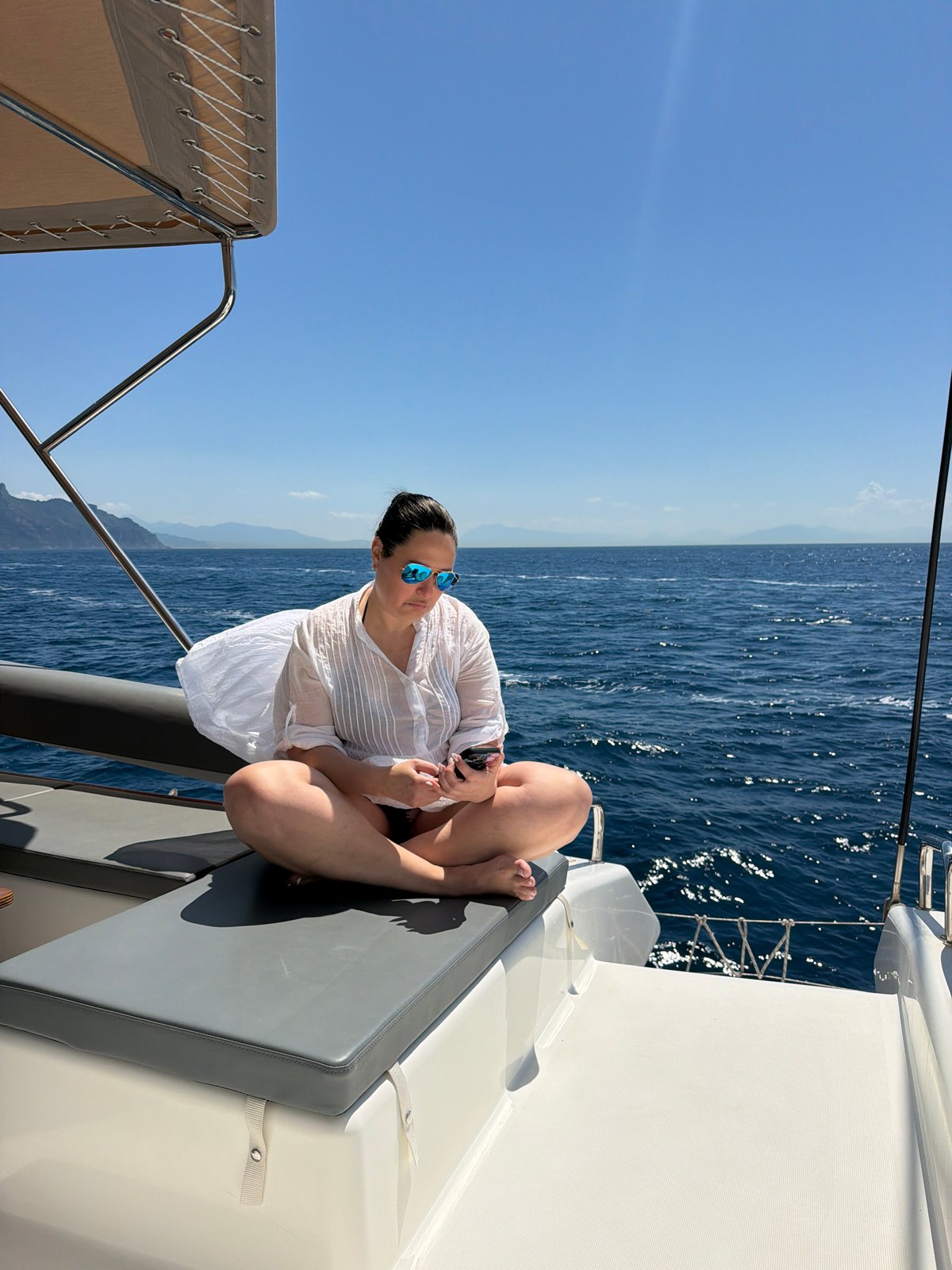 Woman spotted boating off Italian coast near Lone