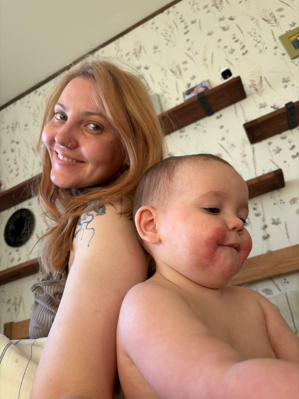 Domestic life moments captured overnight in Chaikovsky, Russia