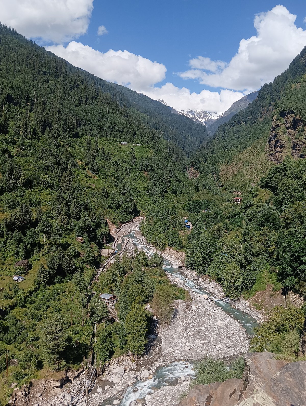 Morning walk through Old Manali's temples and mountain landscapes