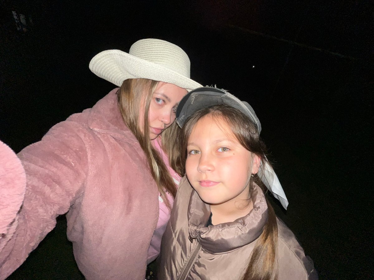 Young people captured dancing, posing in Novopokrovskaya evening