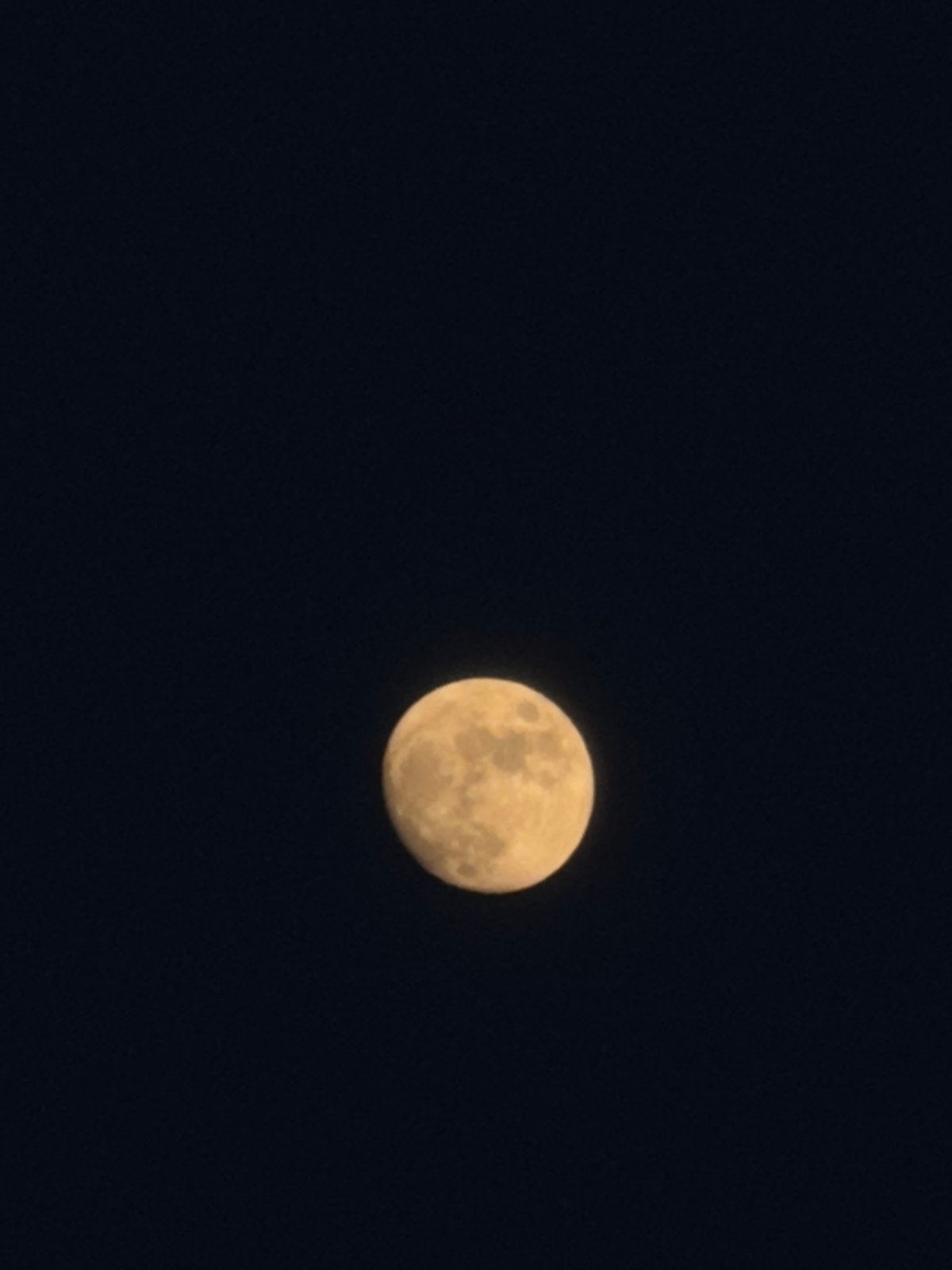 Bright moon observed in clear skies over Chaikovsky, Russia