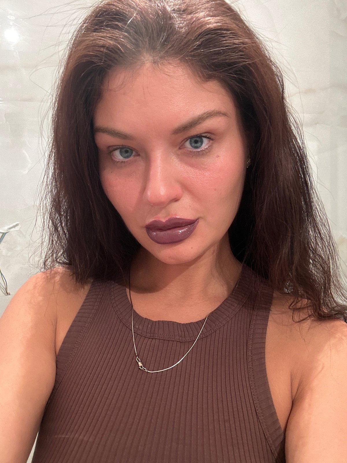 Woman photographed in selfie-style portrait in Moscow