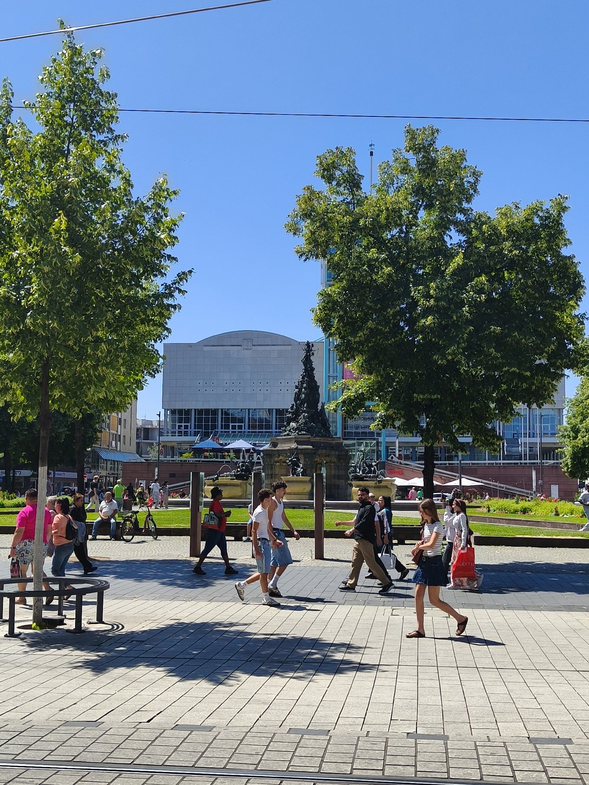 Busy summer morning across Mannheim's pedestrian city center