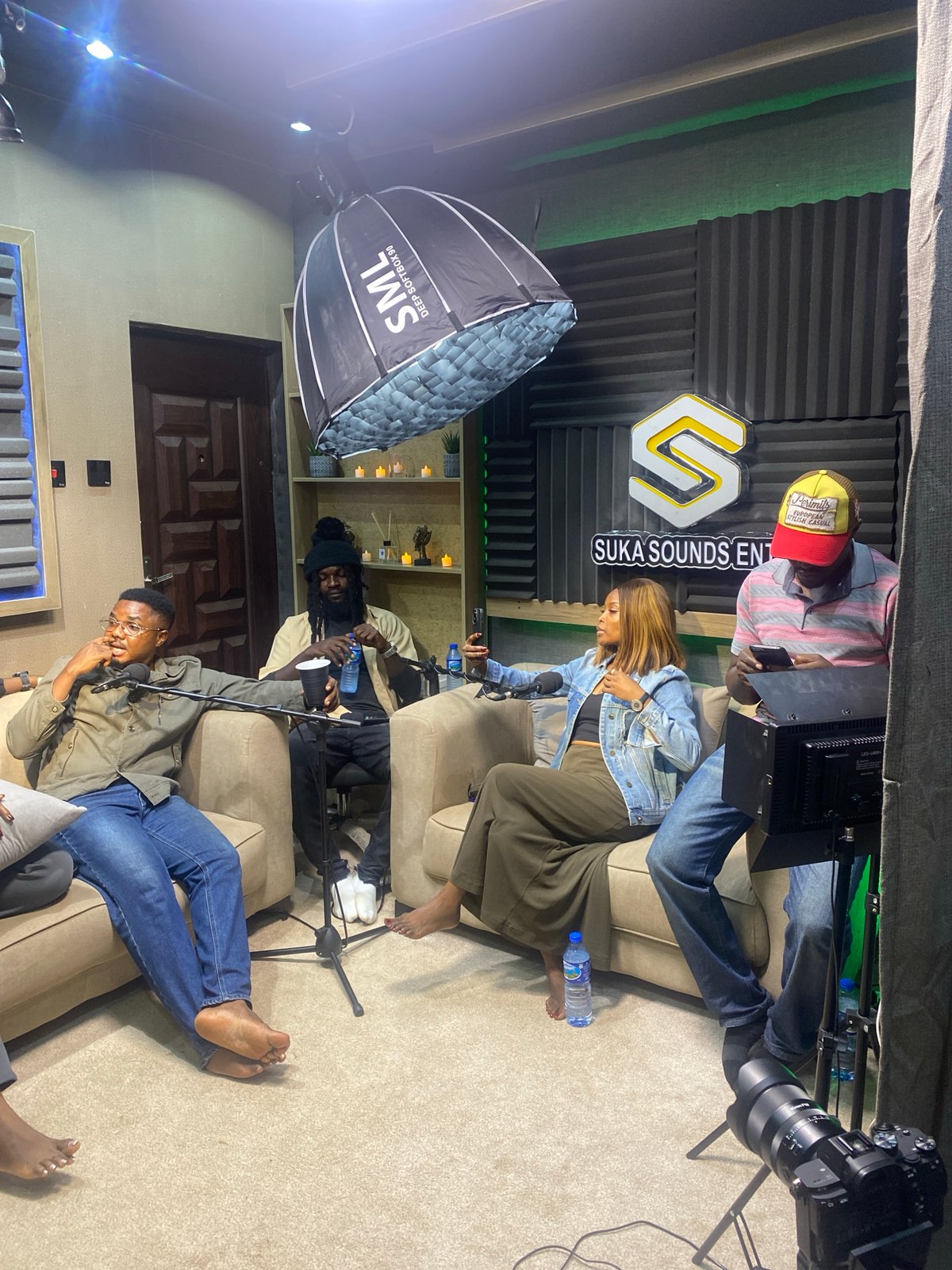 Podcast session in progress at a Gura Top studio
