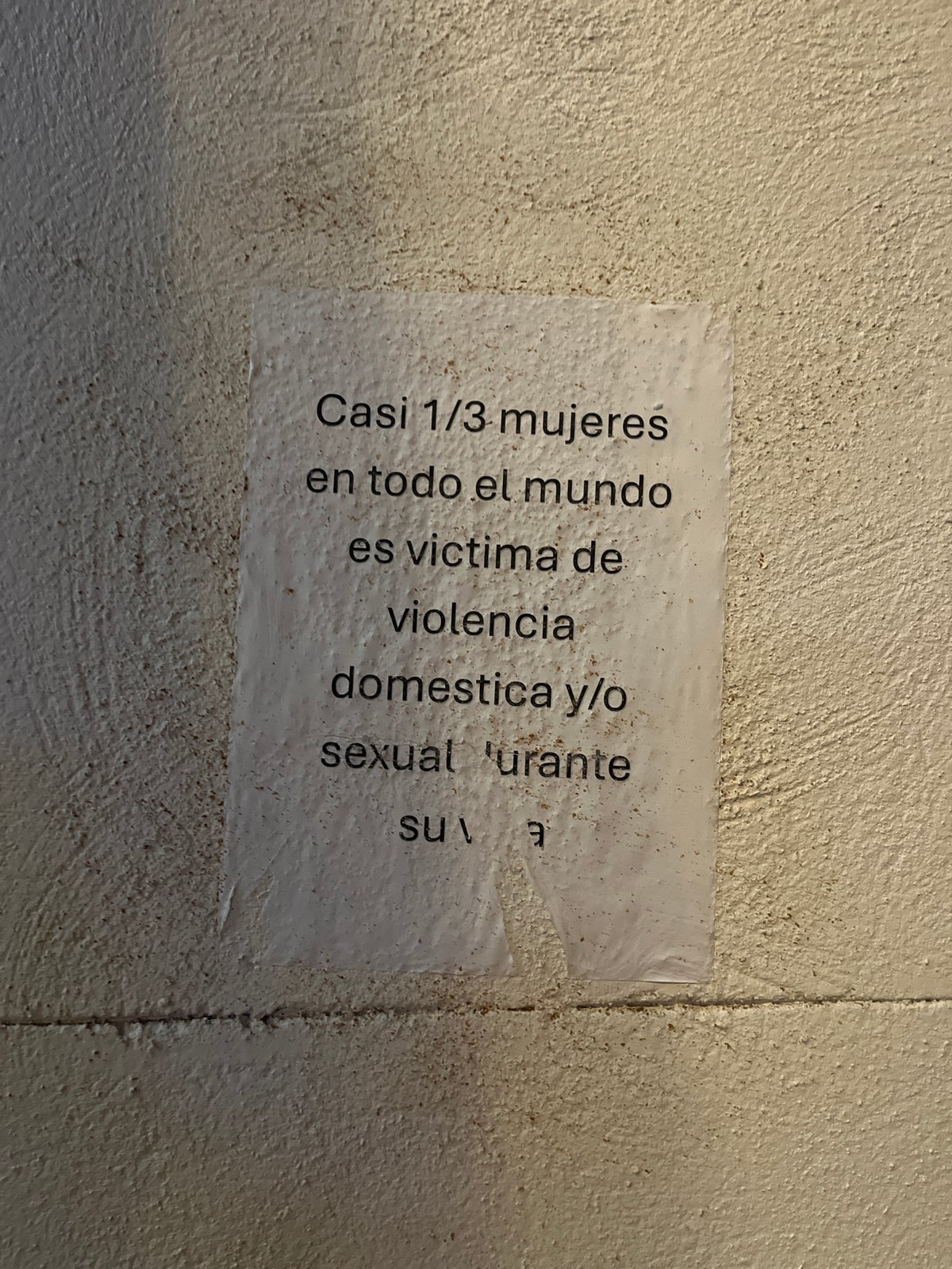 Evening stroll documents A Coruña architecture and street notices