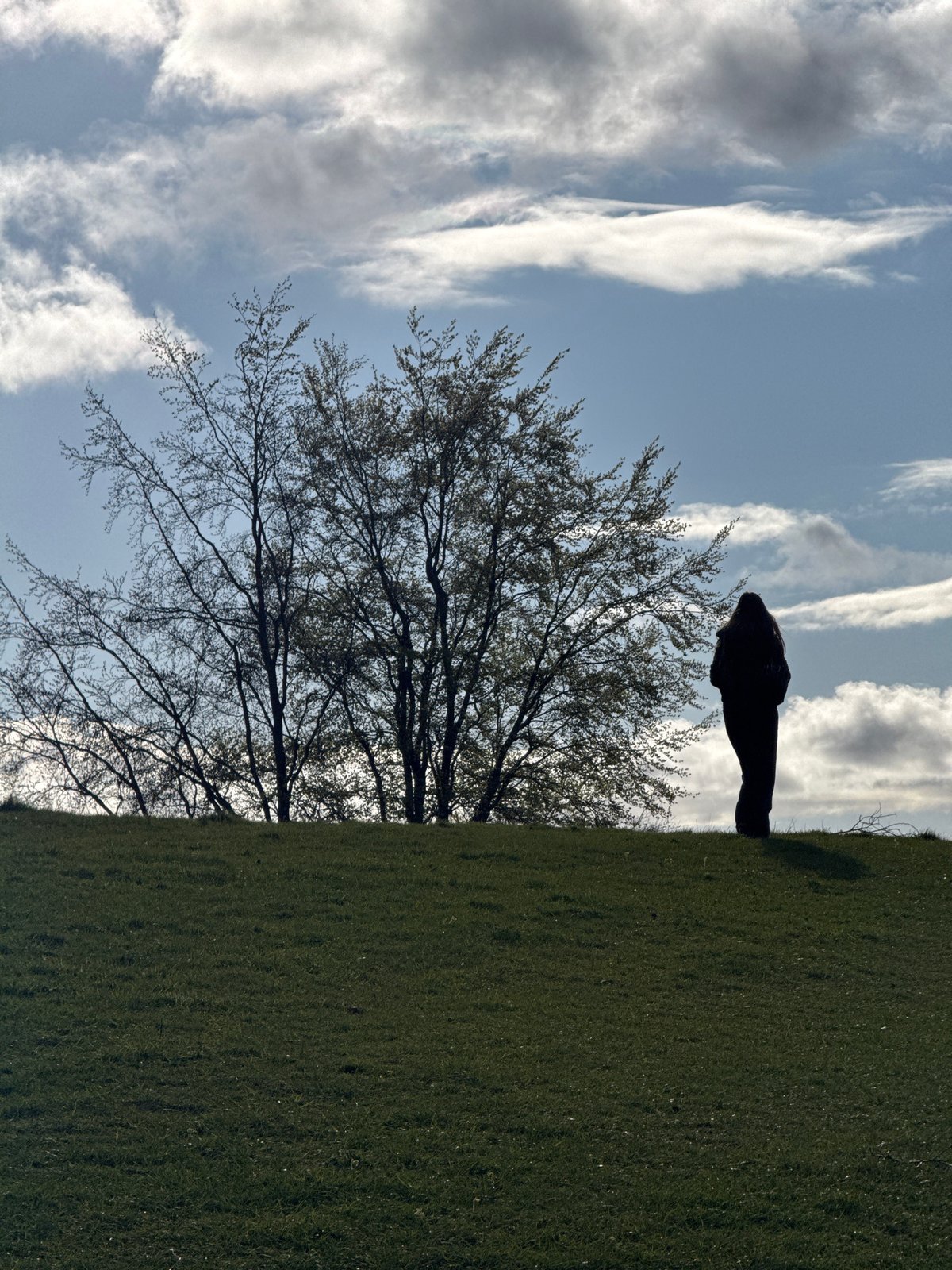 Afternoon visitors explore classical monuments in Dacorum park