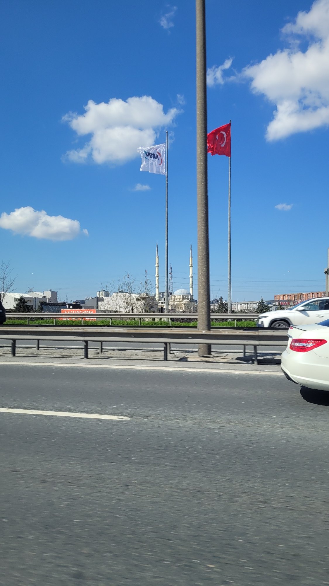 Routine urban scenes documented across Istanbul districts
