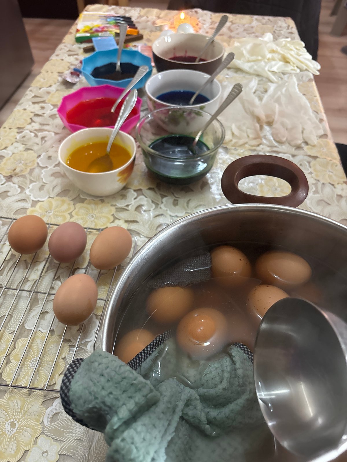 Easter egg dyeing session documented in Bulgarian home