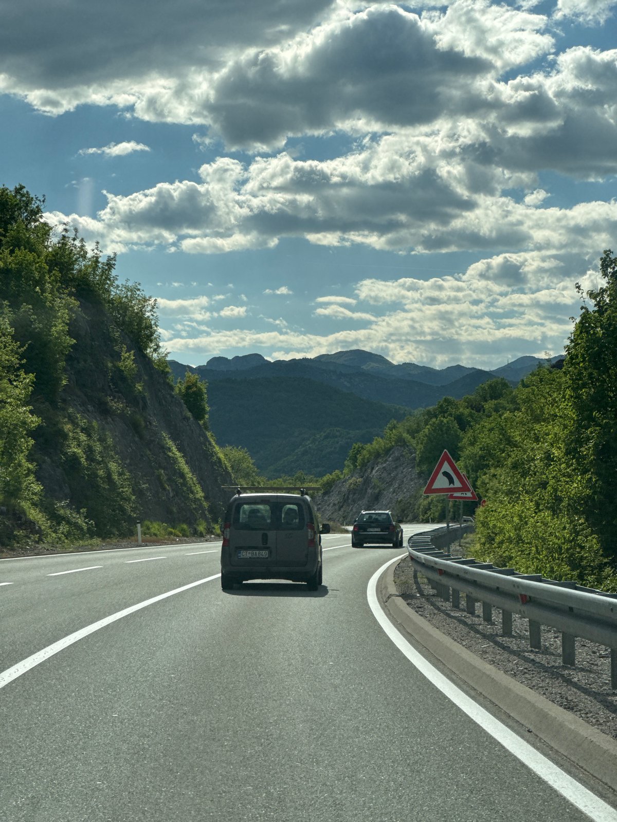 Traffic observed on two-lane road in Gornja Brova, Montenegro