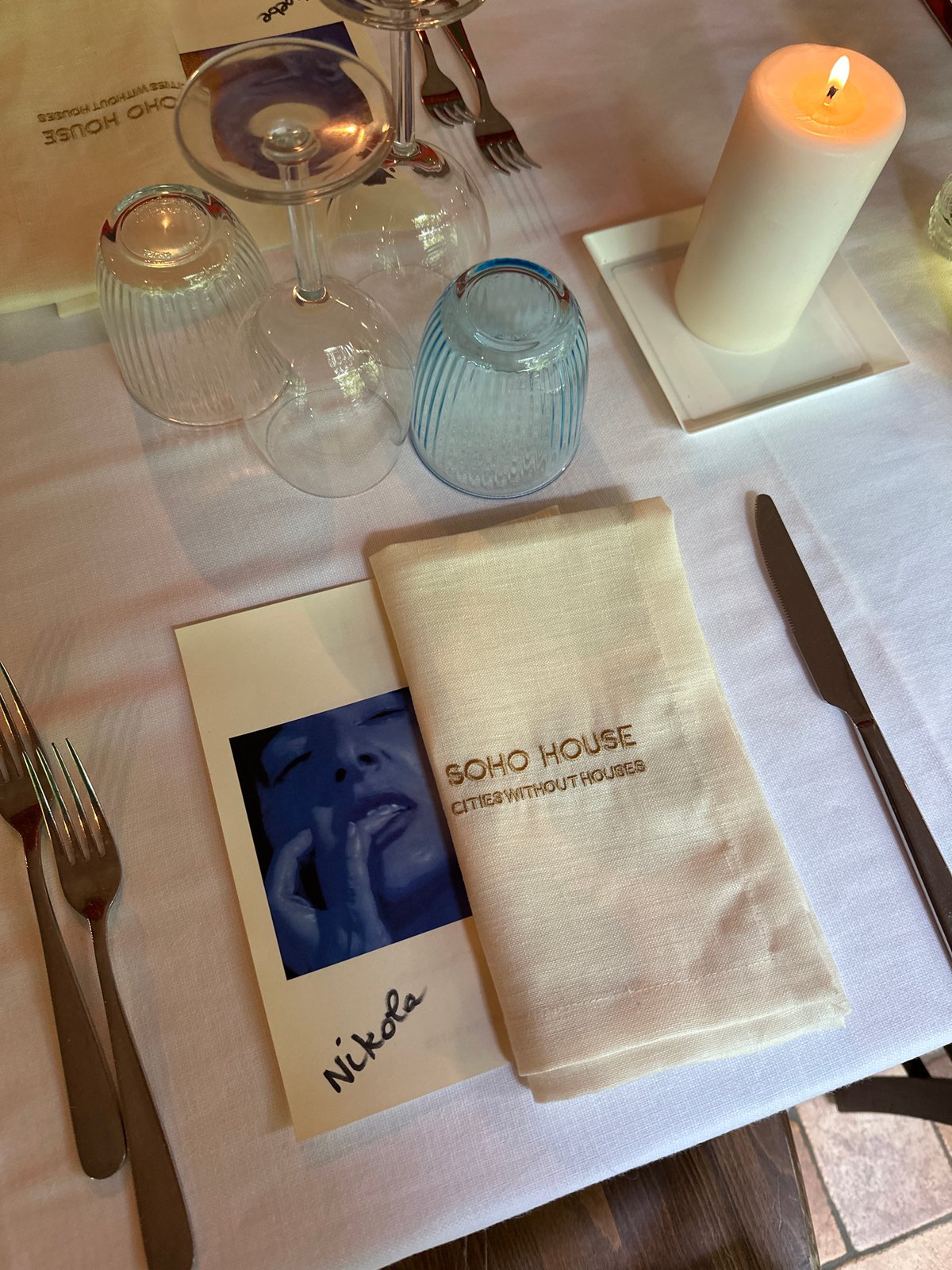 Formal dinner party held at Venice restaurant