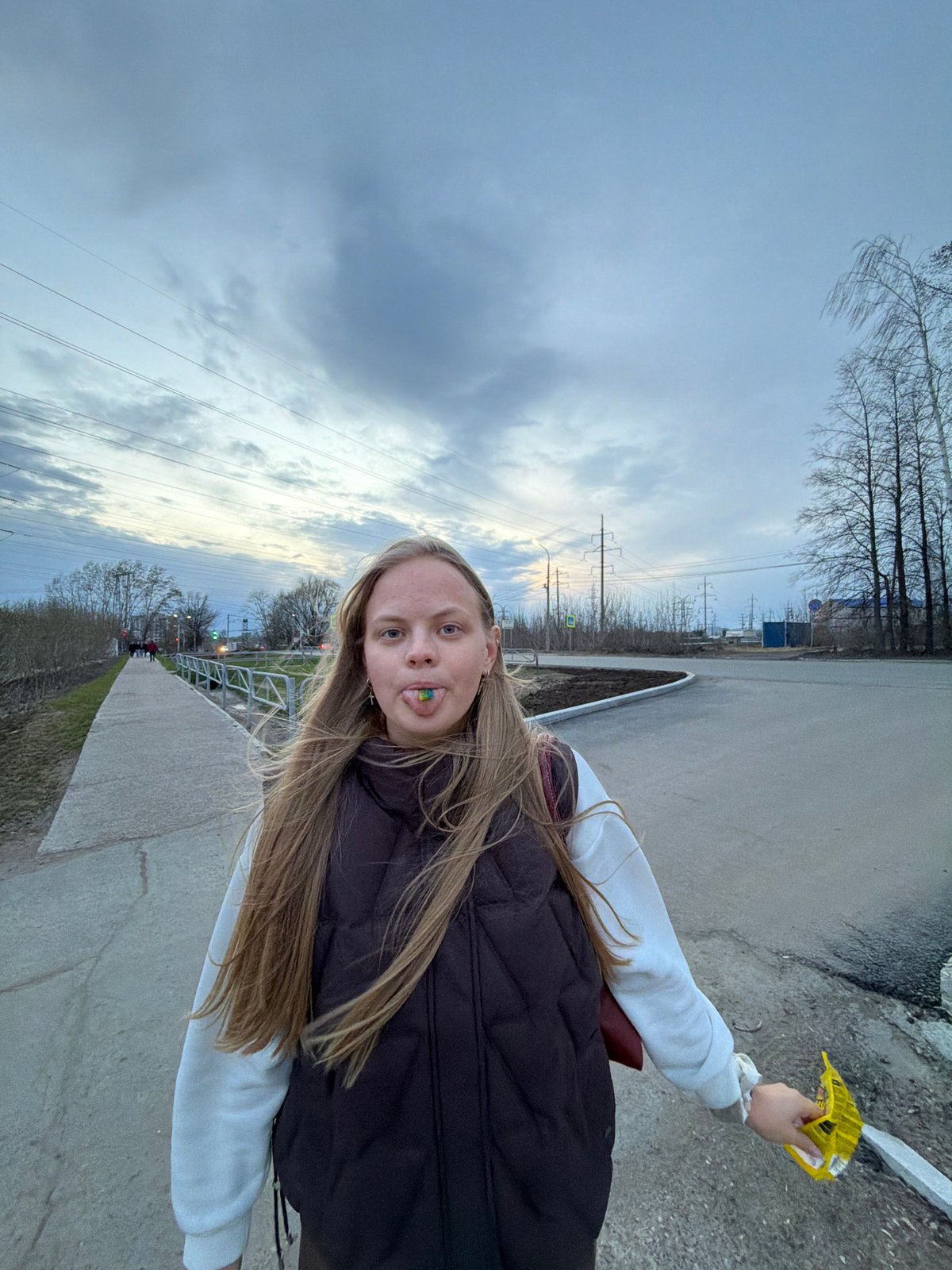 Woman photographed outdoors in Chaikovsky, Russia