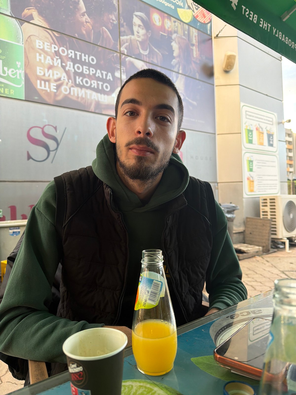 Man documents afternoon cafe visit and park stroll in Sofia